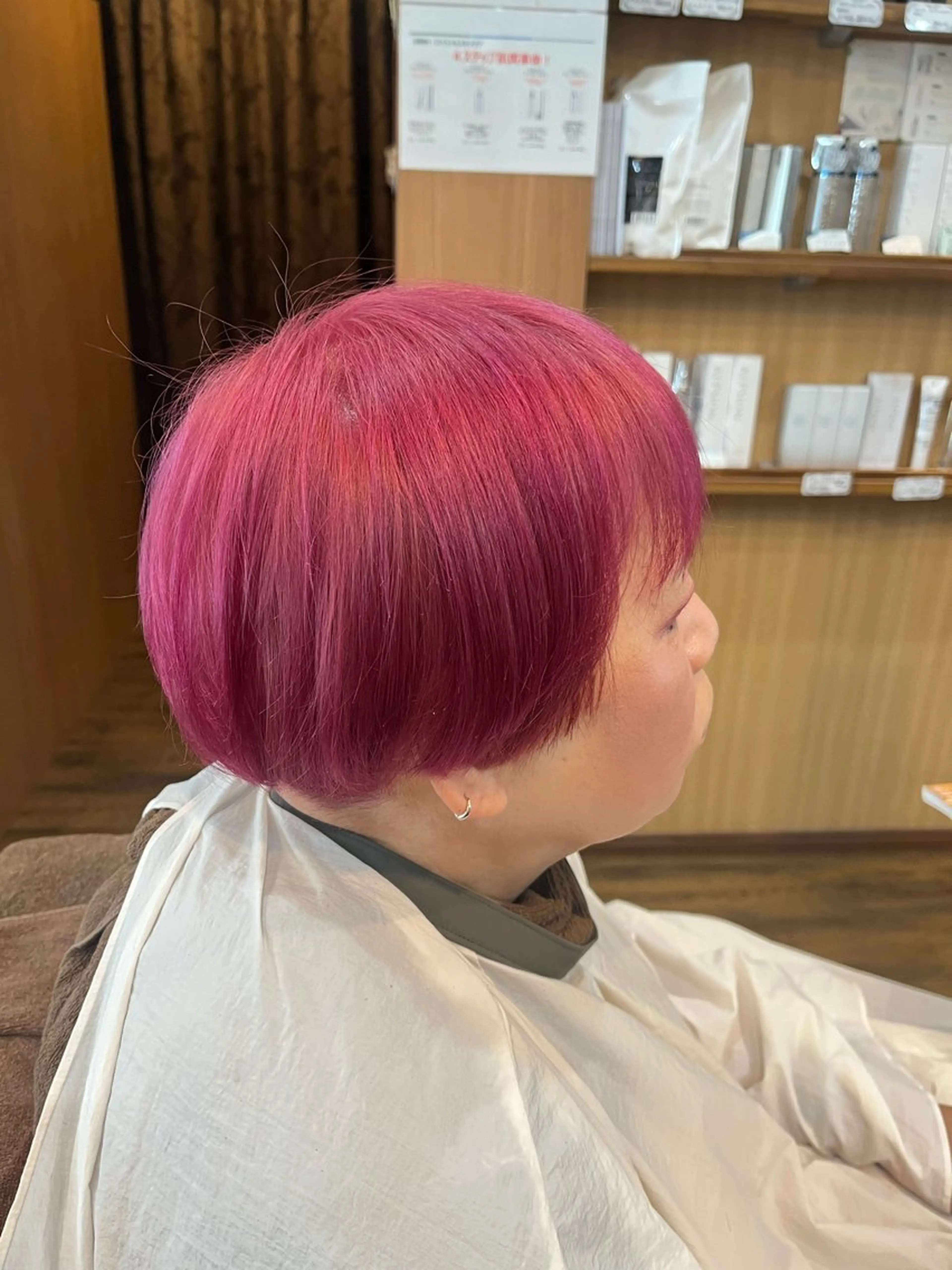 ショート カラー ブリーチ ケアブリーチ トリートメント Lamie所属・大人女子&髪改善専門 Nobuフリーランスのヘアスタイル