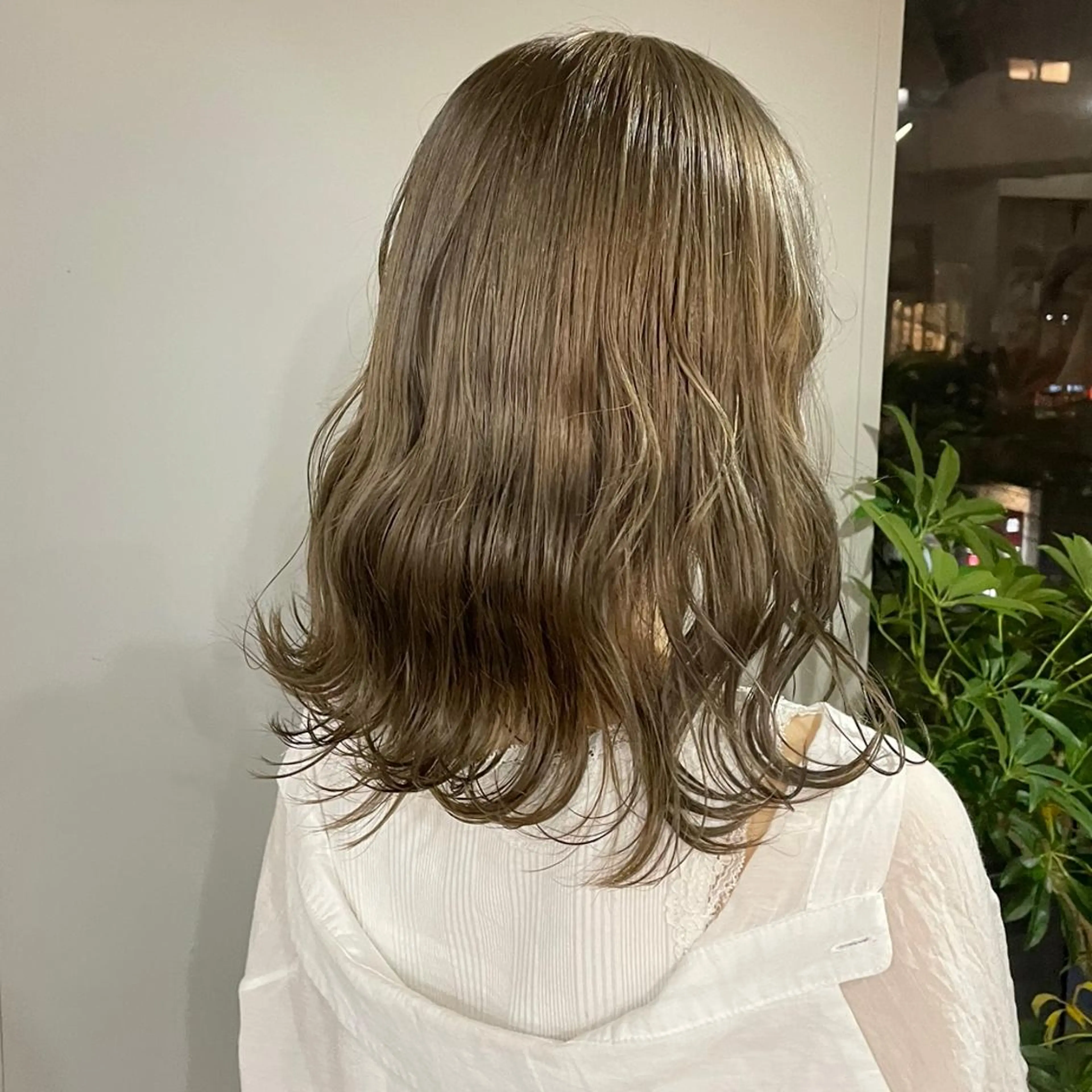 セミロング ヘアカラー ♡透明感/艶カラー/ M a I ♡のヘアスタイル