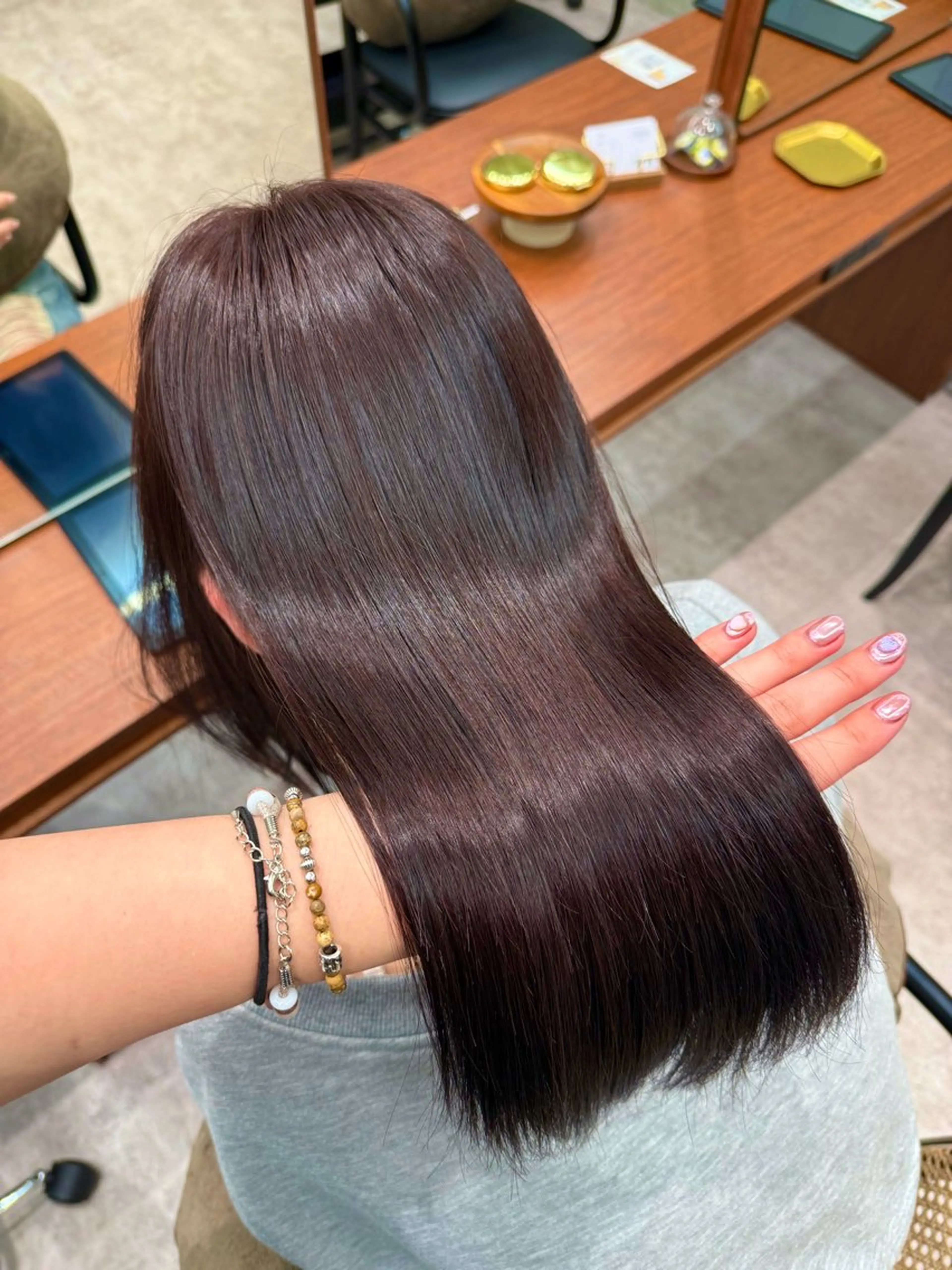 ミディアム カラー 艶カラーsora🐰 カラーモデル募集🩵のヘアスタイル