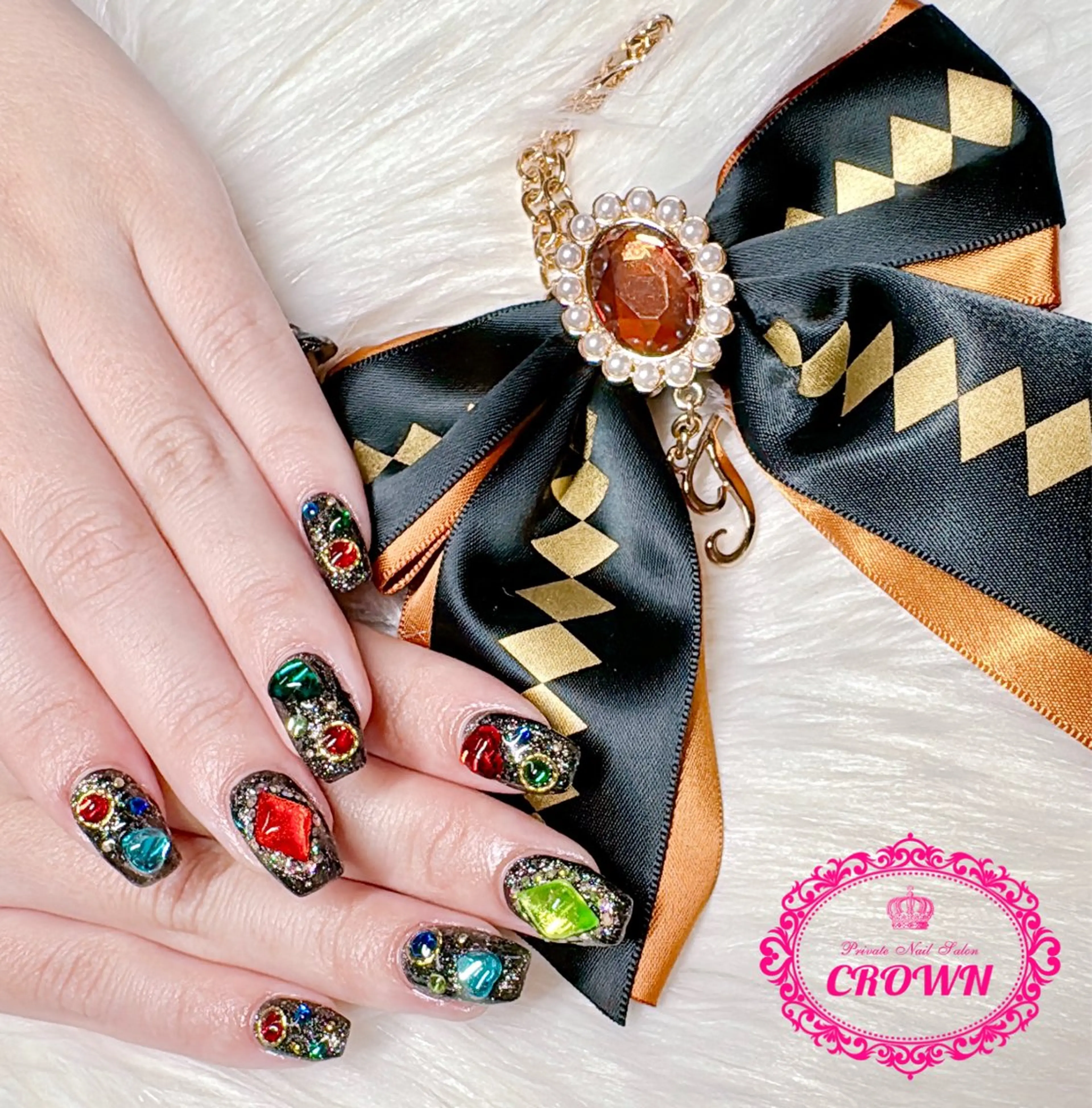 ネイル CROWN プライベートサロンのネイルデザイン