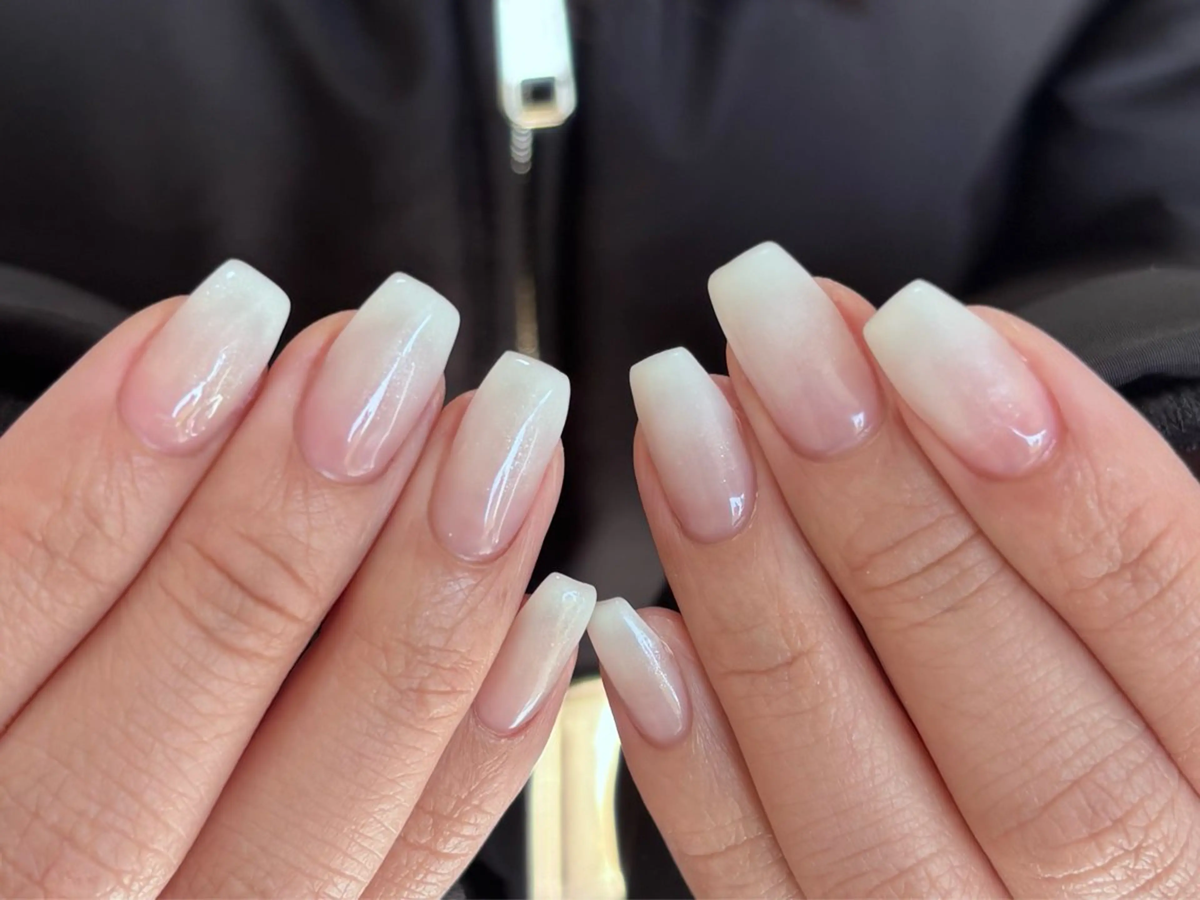 ネイル クリアネイル グラデーション ラメ(グリッター) オフィスネイル シンプルネイル ハンドネイル フットネイル nailist mayu 💅🏻のネイルデザイン