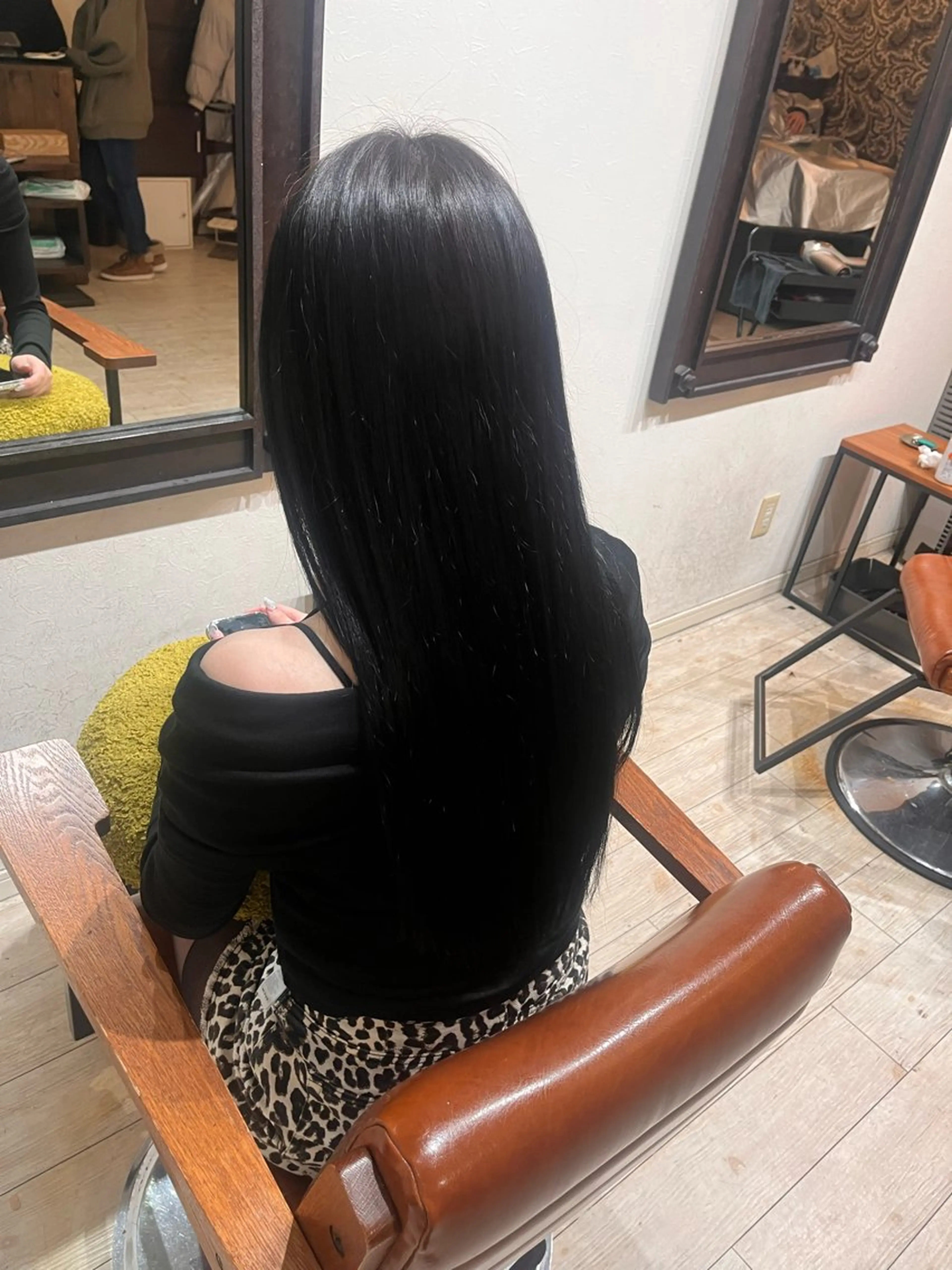 ロング カラー ヘアカラー トリートメント Orque duex misonoのヘアスタイル