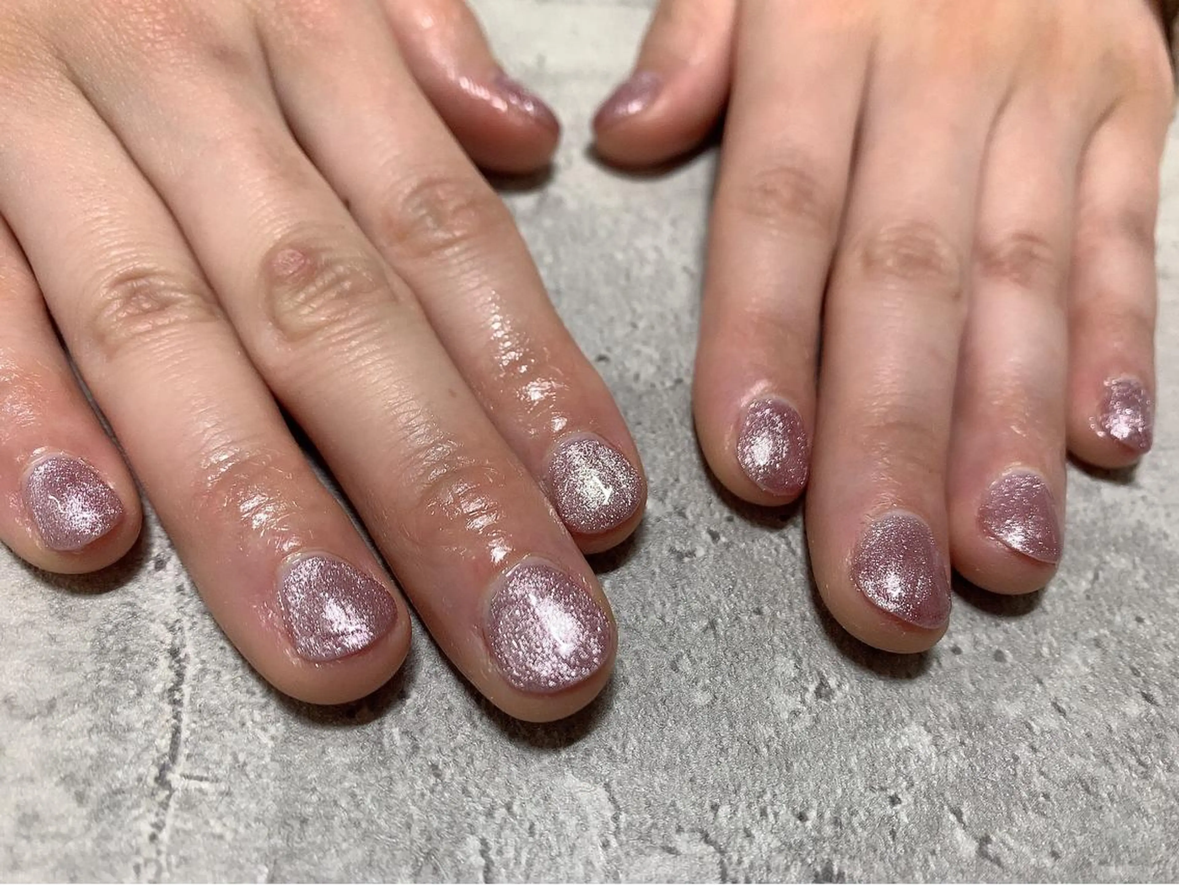 ネイル キラキラネイル マグネットネイル ハンドネイル mogunail &blowのネイルデザイン