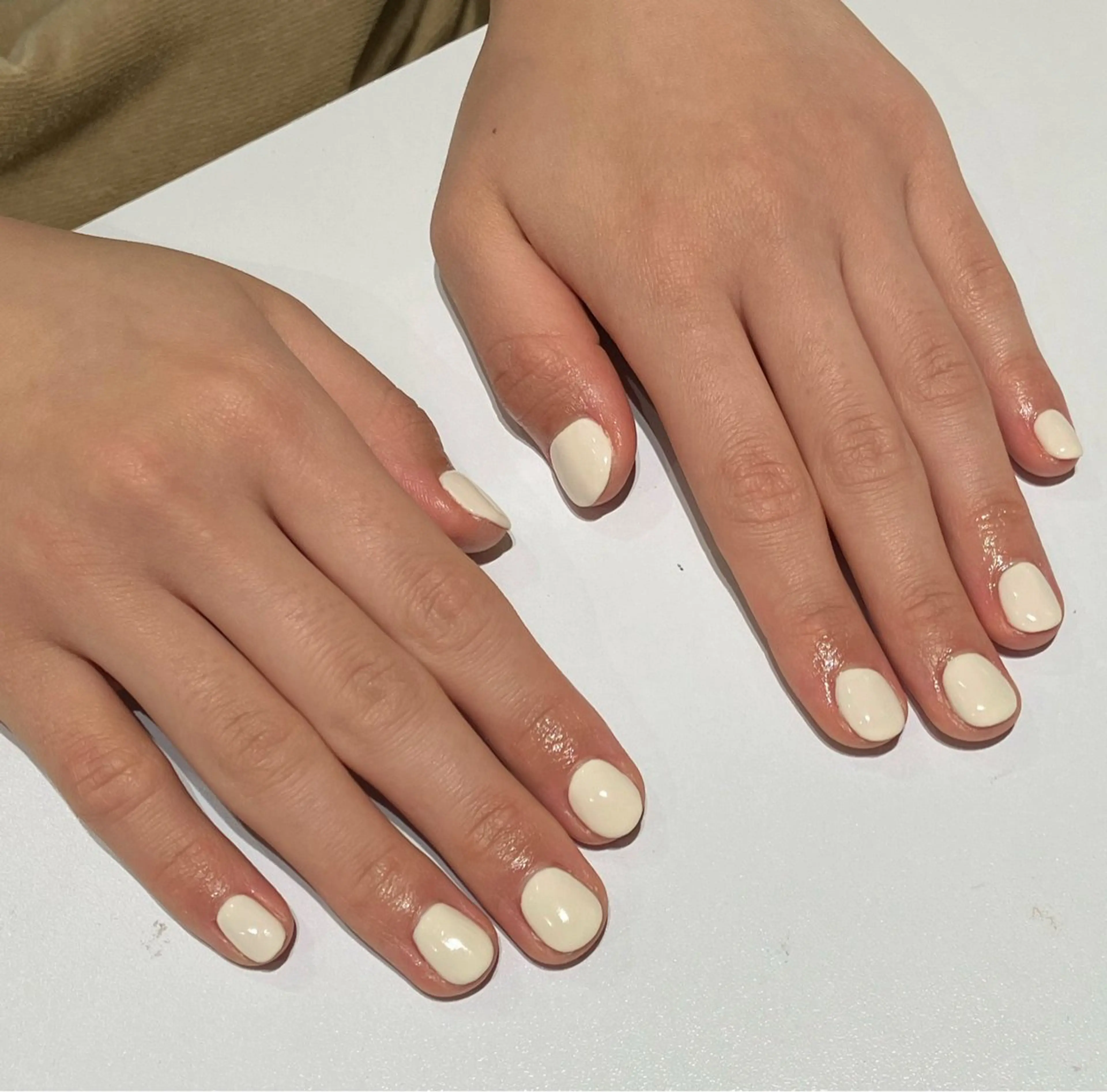 ネイル ハンドネイル 大坂 さりのネイルデザイン