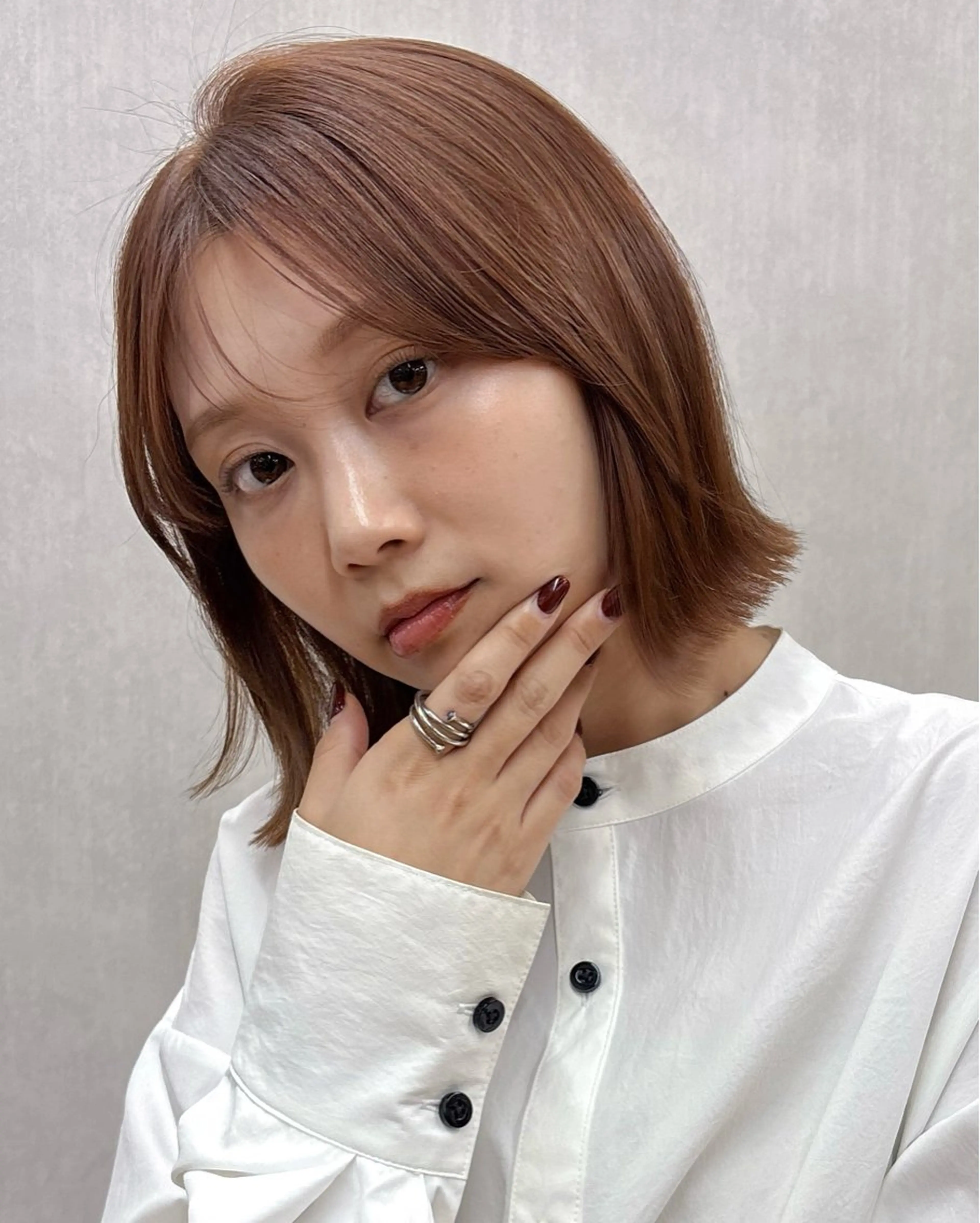 ミディアム ボブレイヤー ボブ 顔まわりレイヤー レイヤーカット ヘアカラー ボブ/ミディアム 親しみやすさ/さくらのヘアスタイル