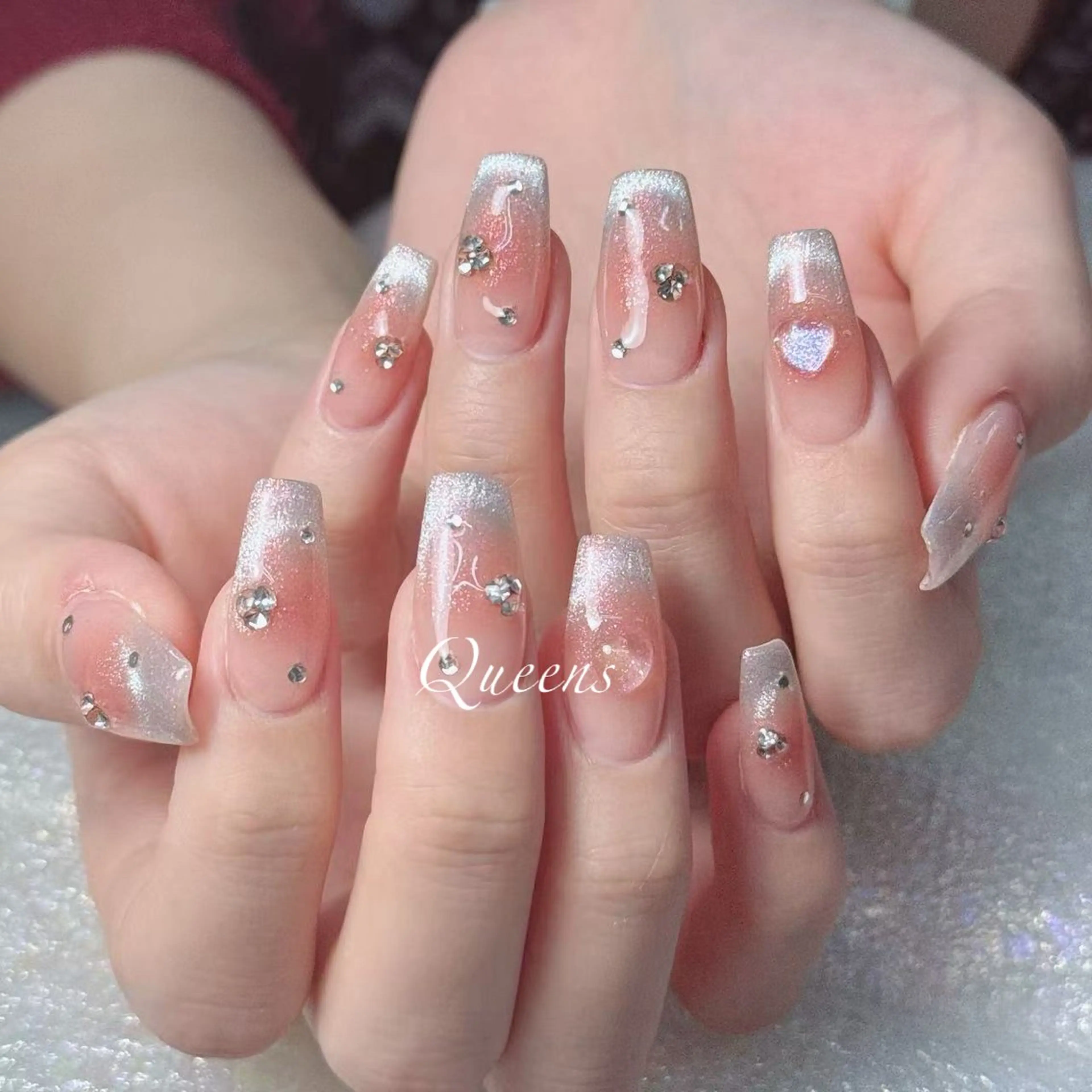 ネイル ハンドネイル Queens 榊 まおのネイルデザイン