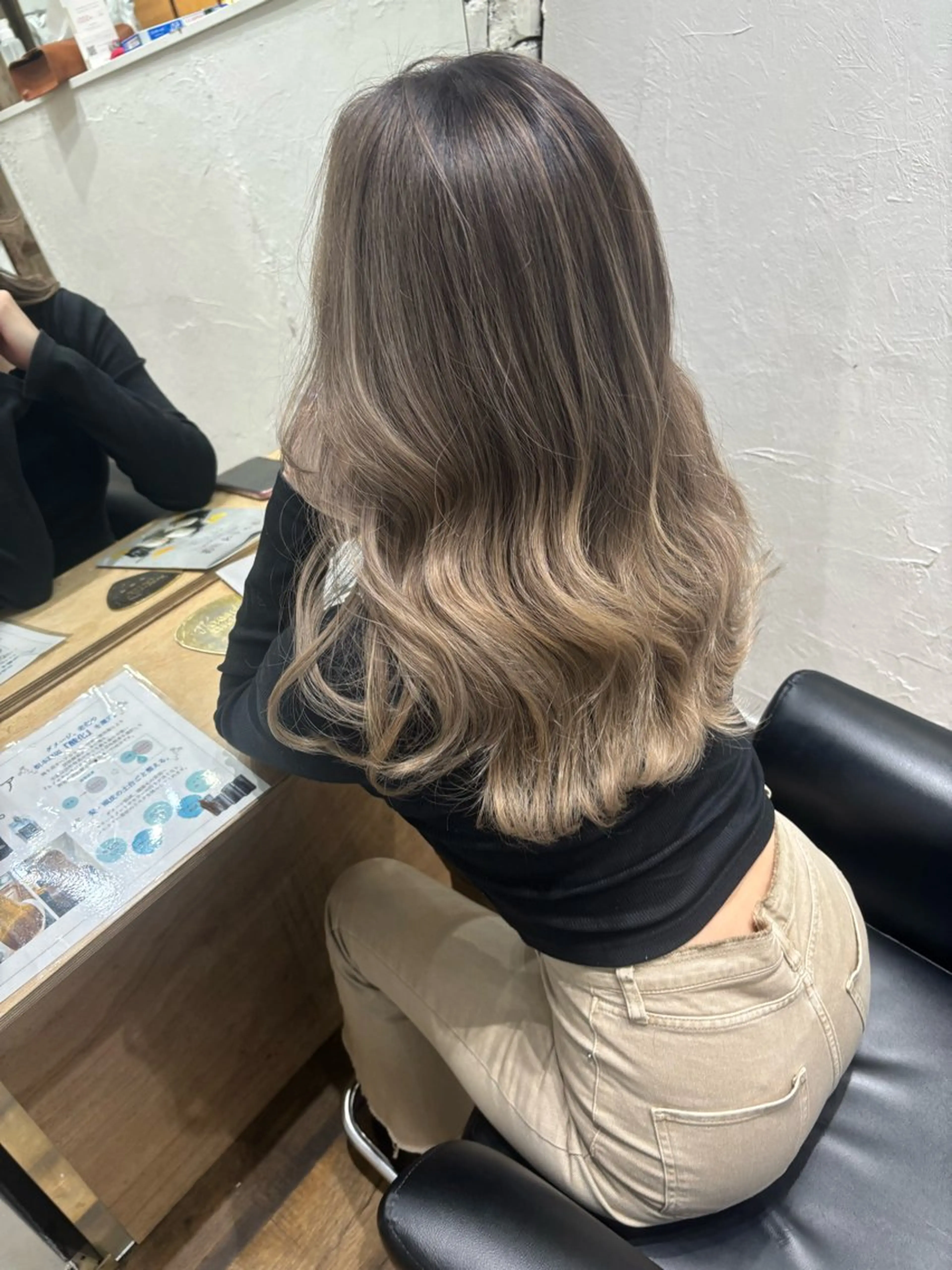 ロング 川下 諒のヘアスタイル