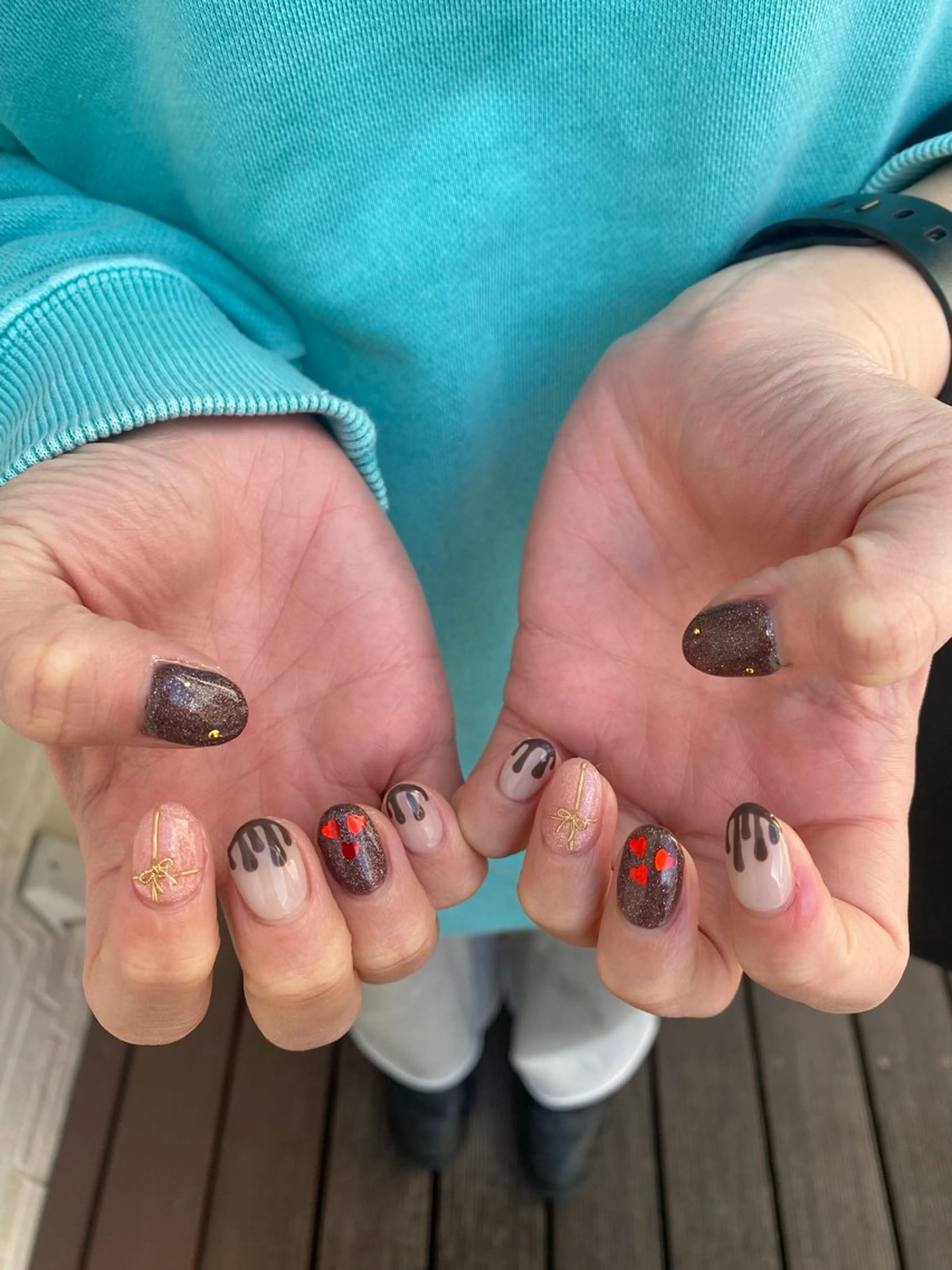 ネイル バレンタイン 小林 優花のネイルデザイン