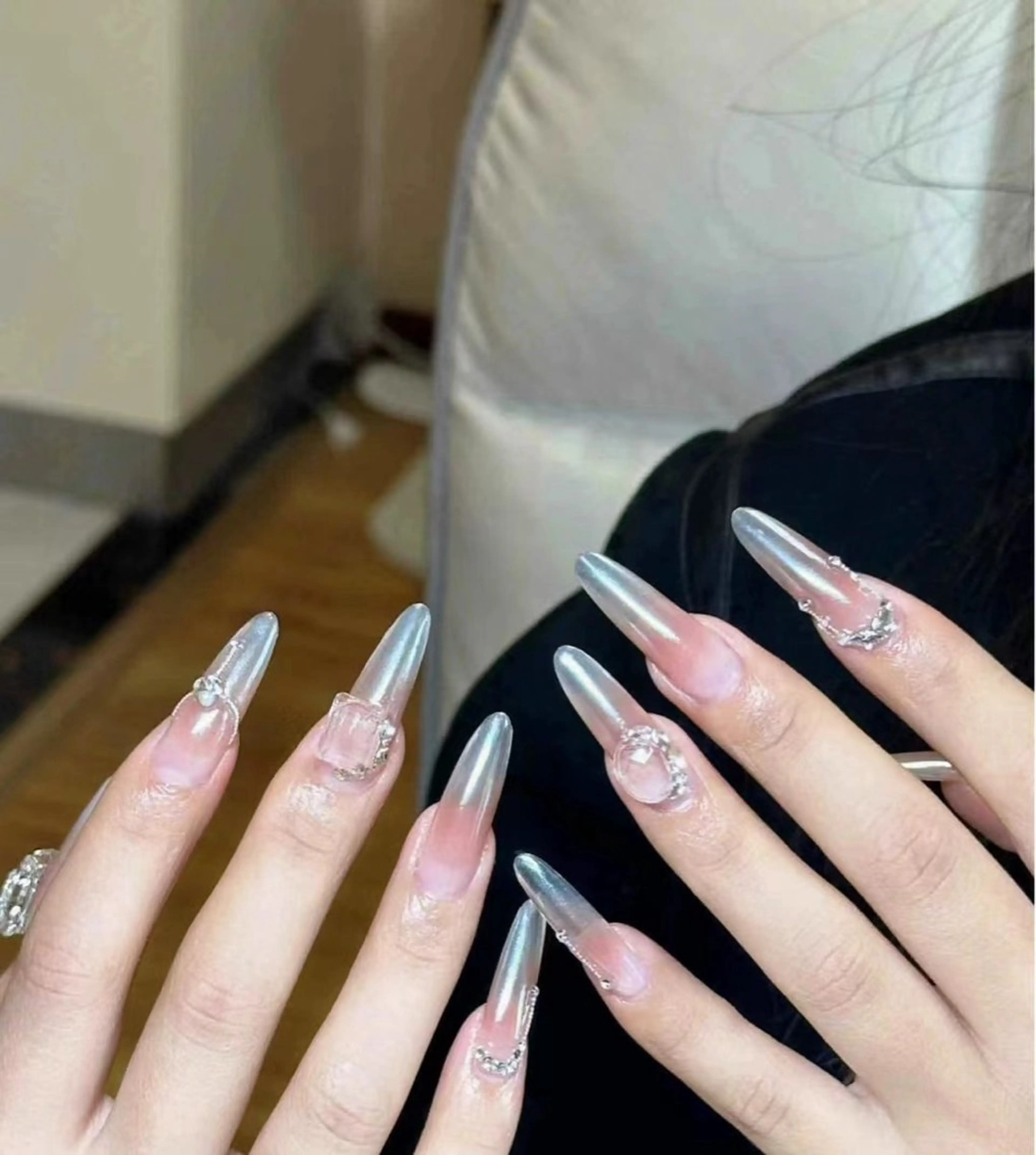 ネイル グラデーション ミラーネイル seiko nailのネイルデザイン