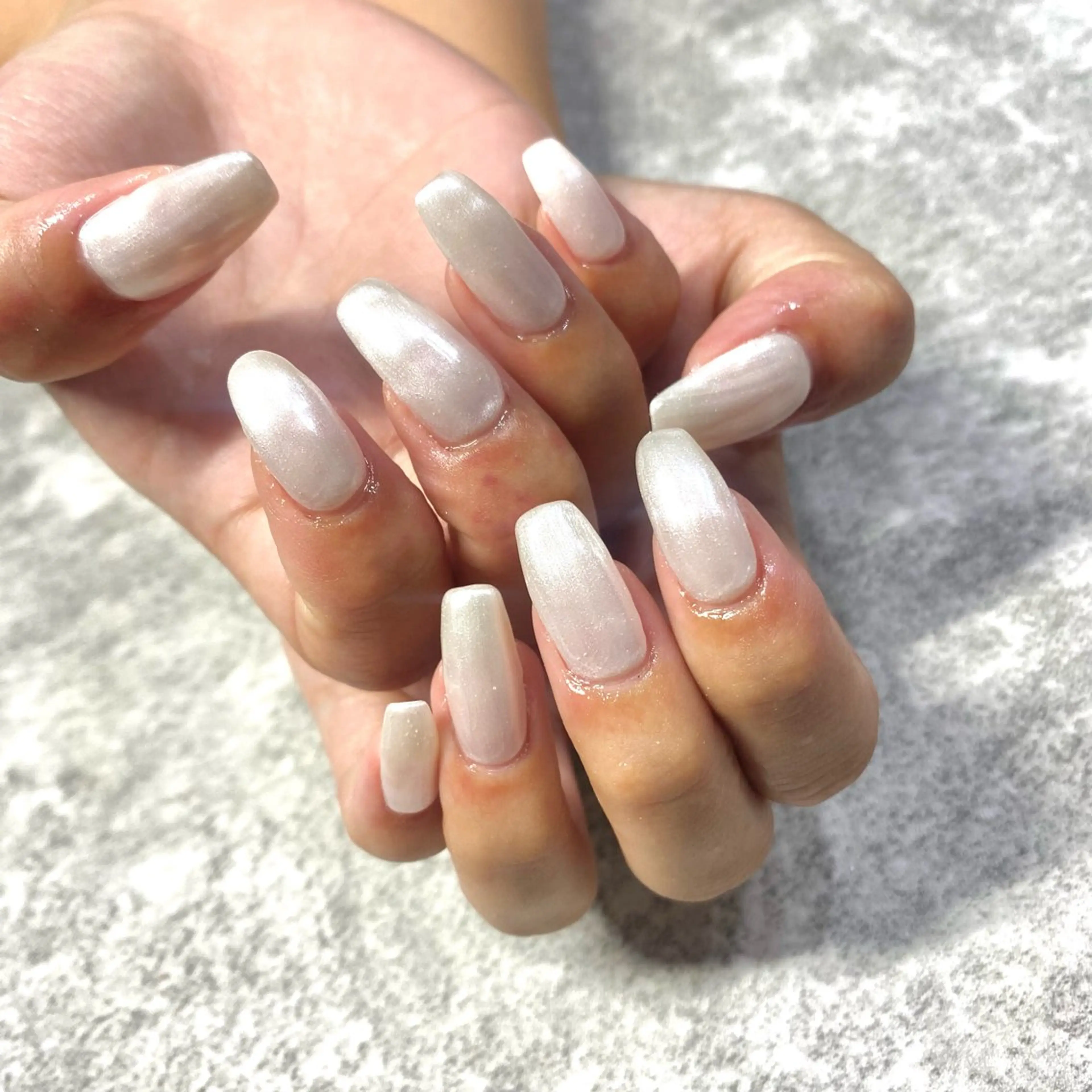 ネイル ミラーネイル ホワイト ハンドネイル ★Rinail... .のネイルデザイン