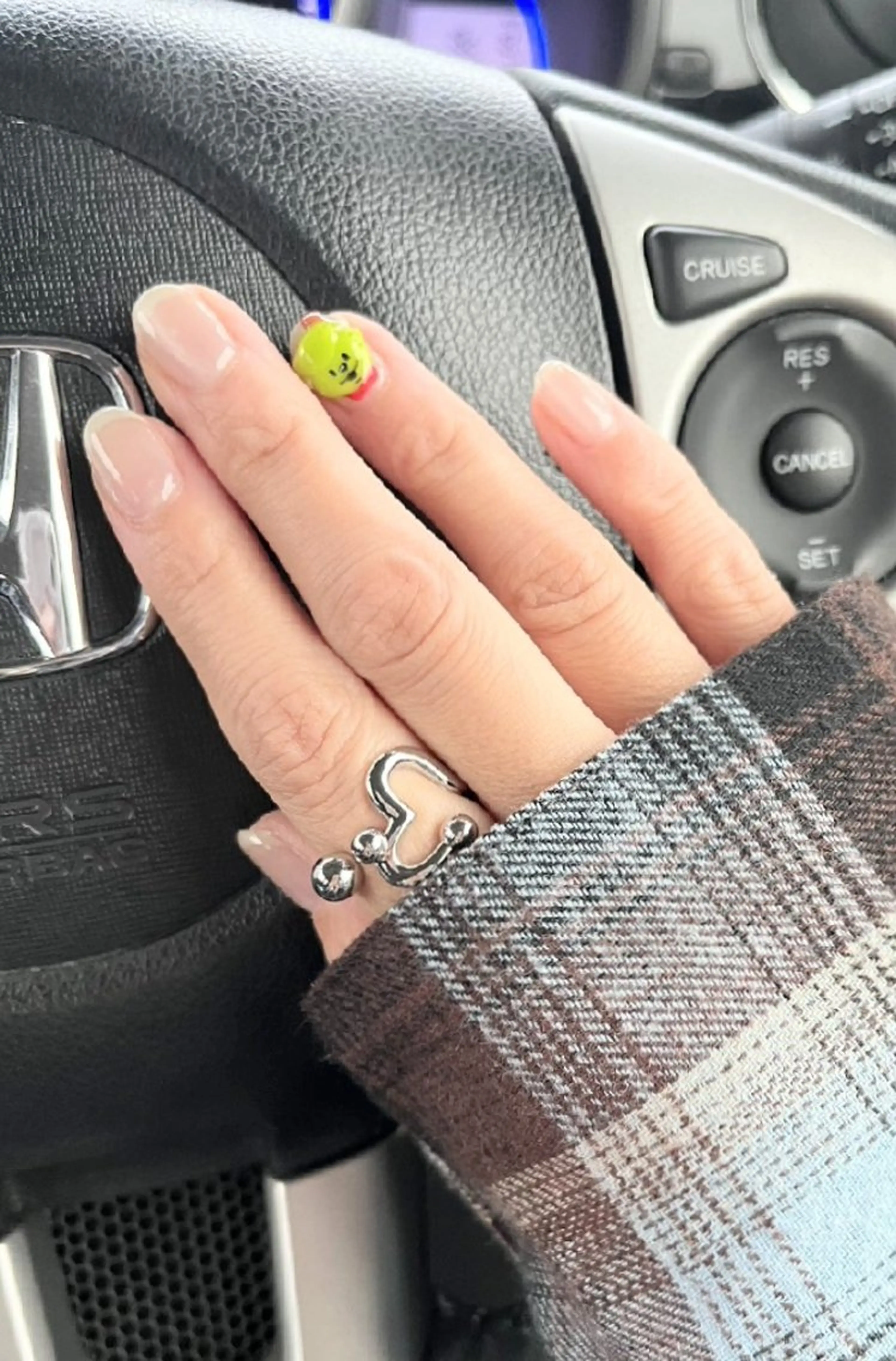 ネイル シンプルネイル imaichise 🧡💜推しネイルのネイルデザイン