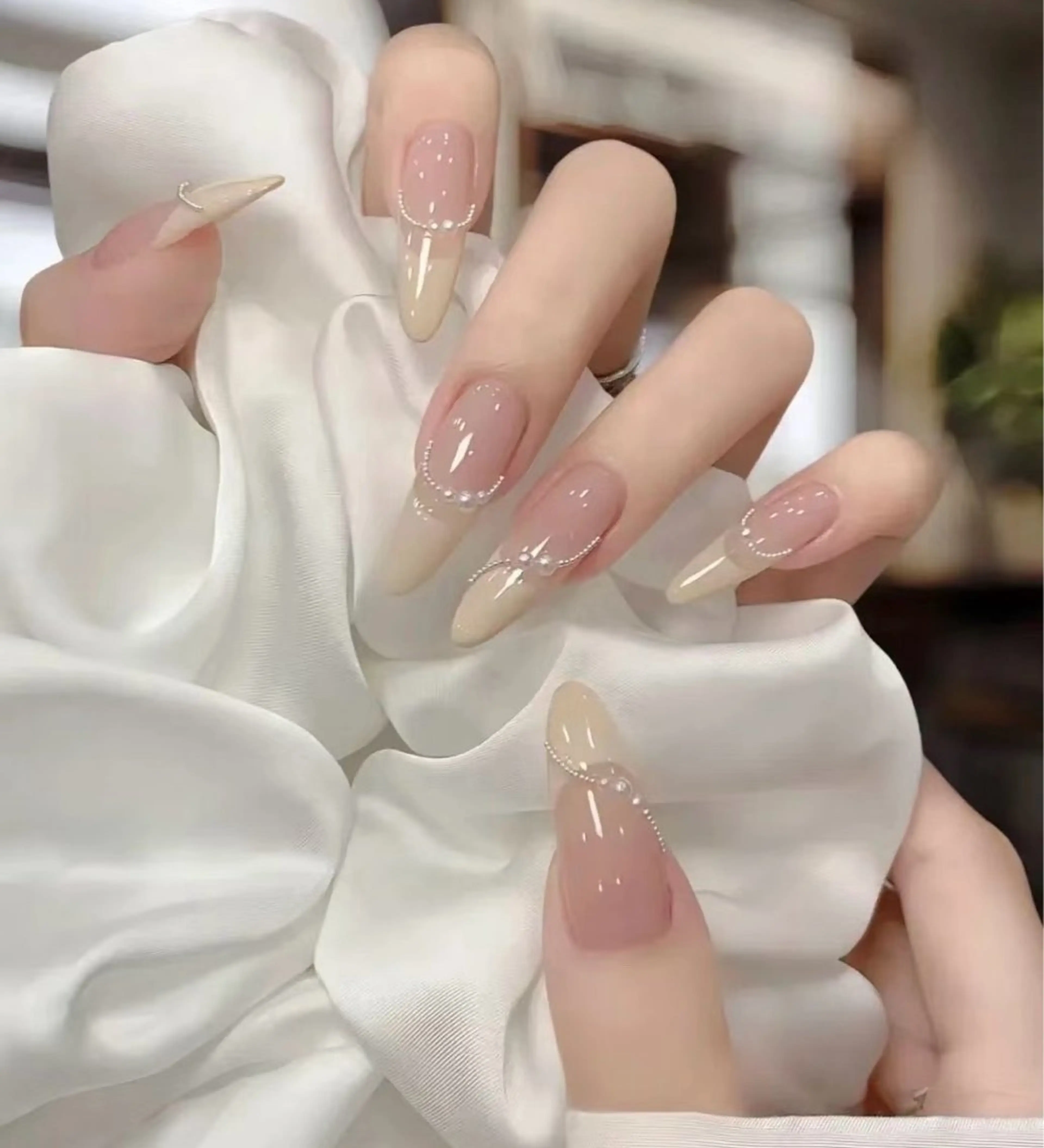 ネイル ハンドネイル ハンドケア The Nail & Eye Lashの眉毛・アイブロウイメージ