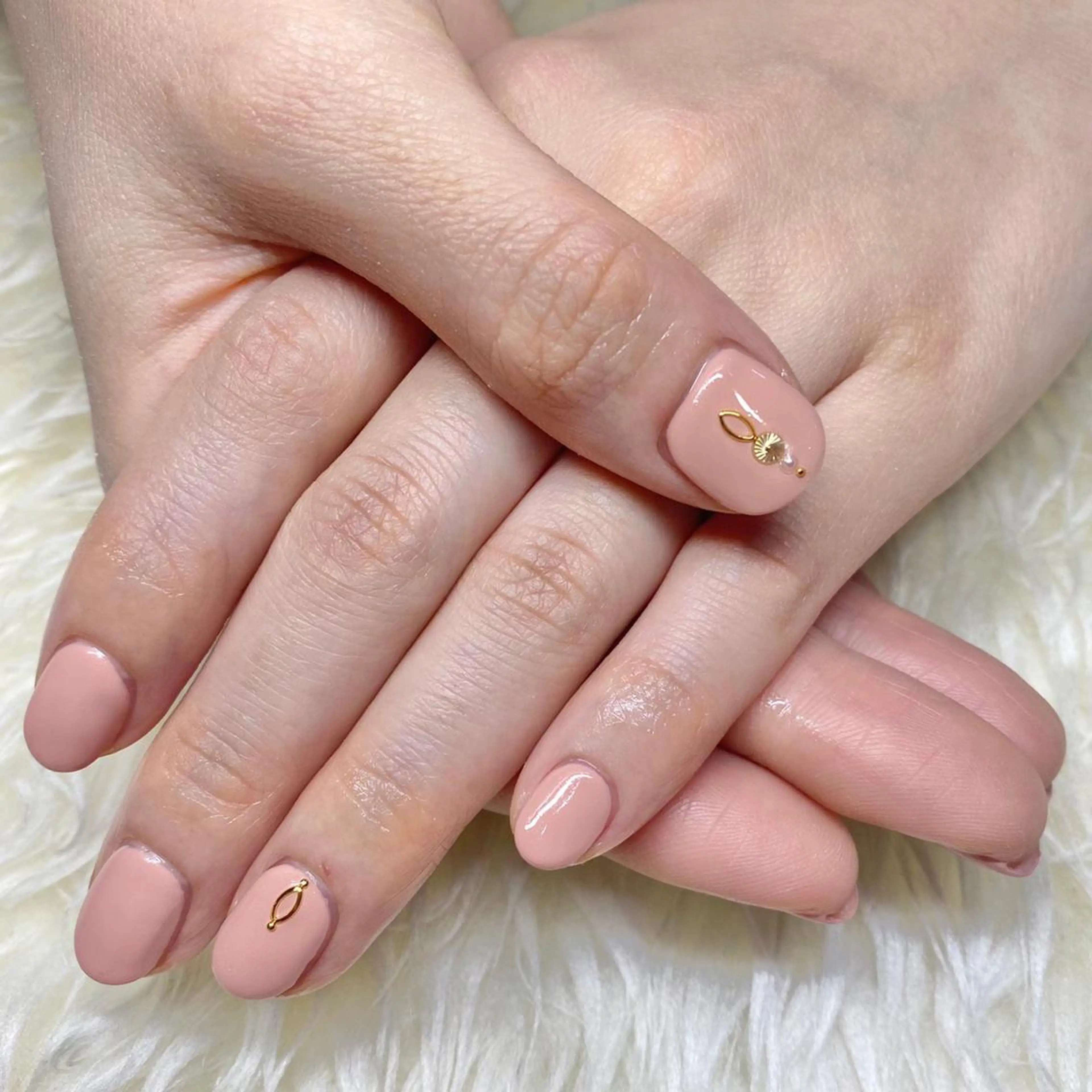 ネイル オフィスネイル ハンドネイル Nail&eye Belire 新宿のネイルデザイン