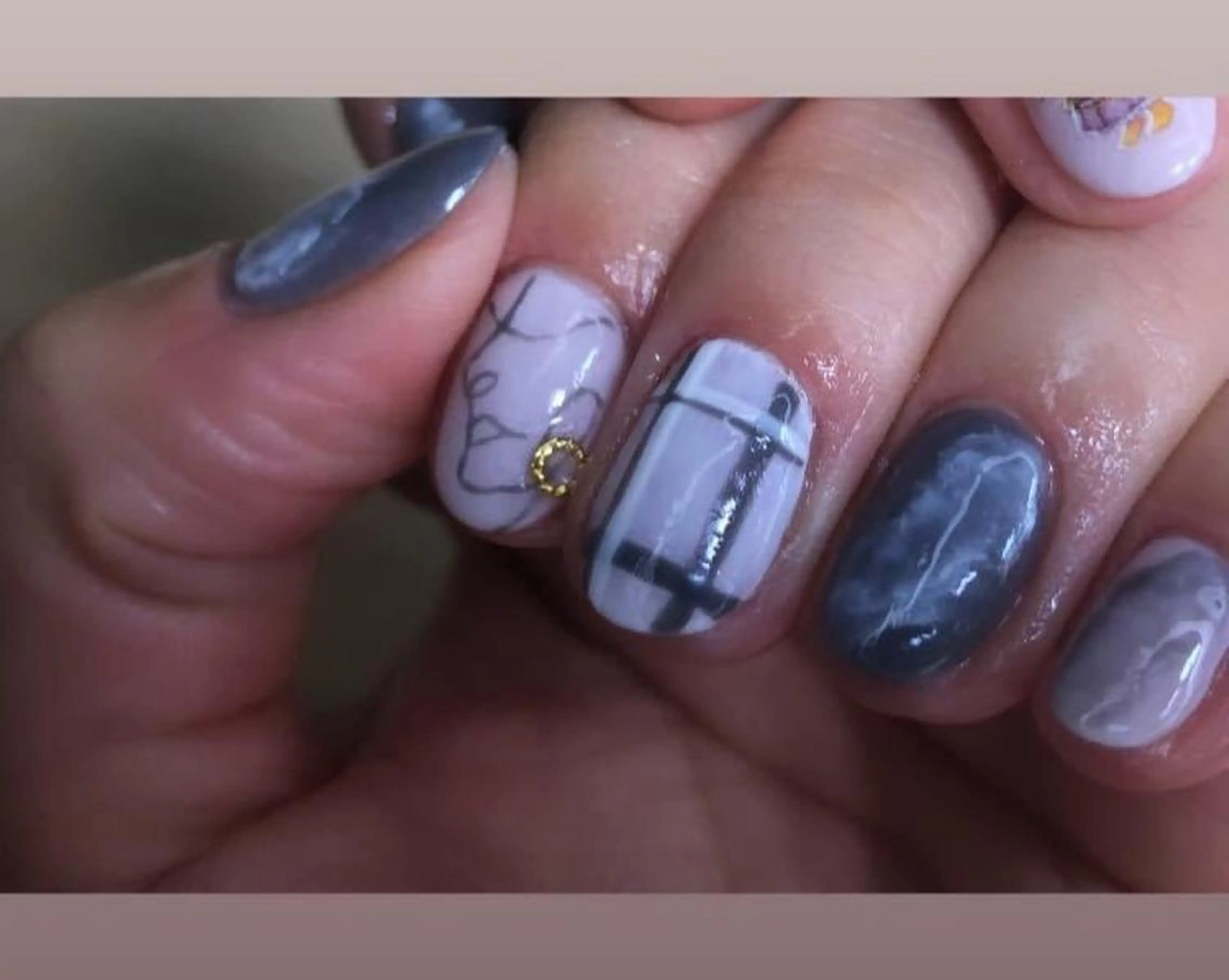 ネイル 宮本 百合子のネイルデザイン