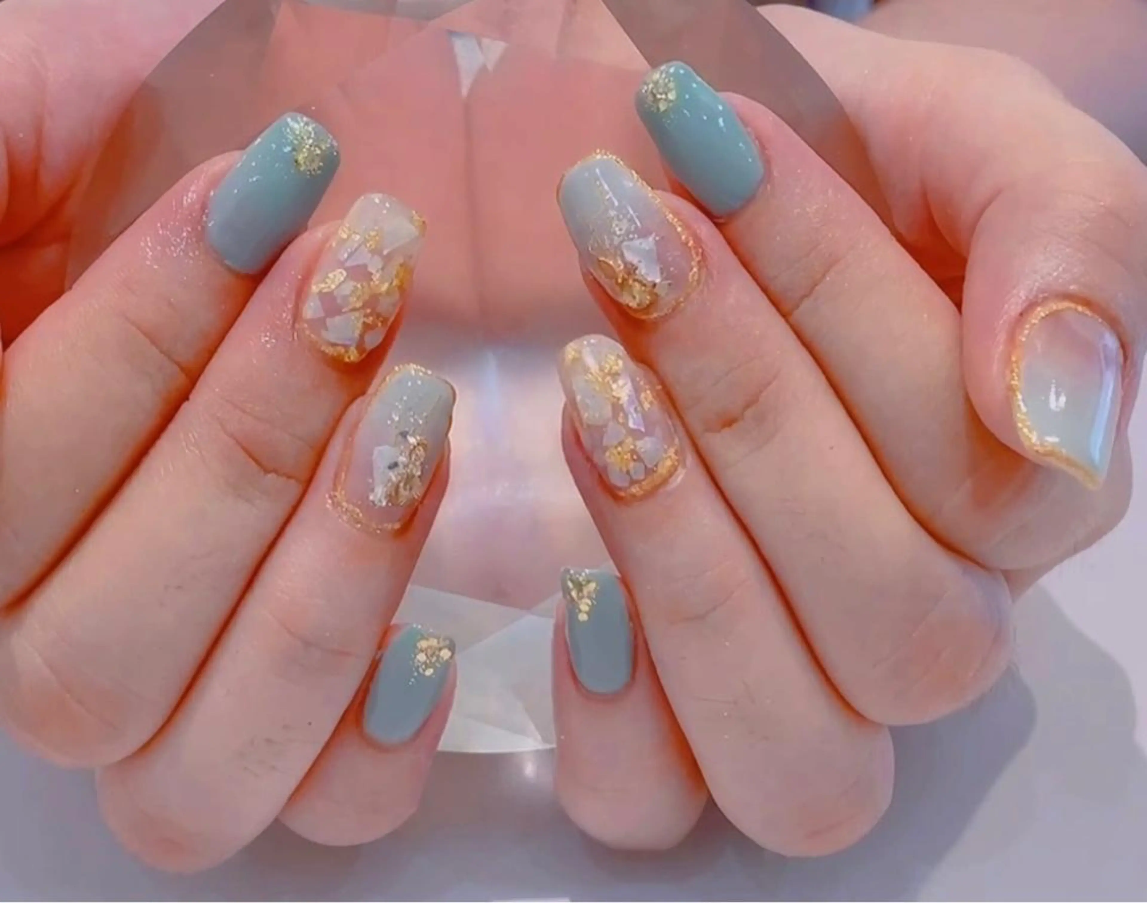 ネイル グリーン 持ち込み 春ネイル スクエアネイル 夏ネイル SINCERELY シンシアリー🌈のネイルデザイン