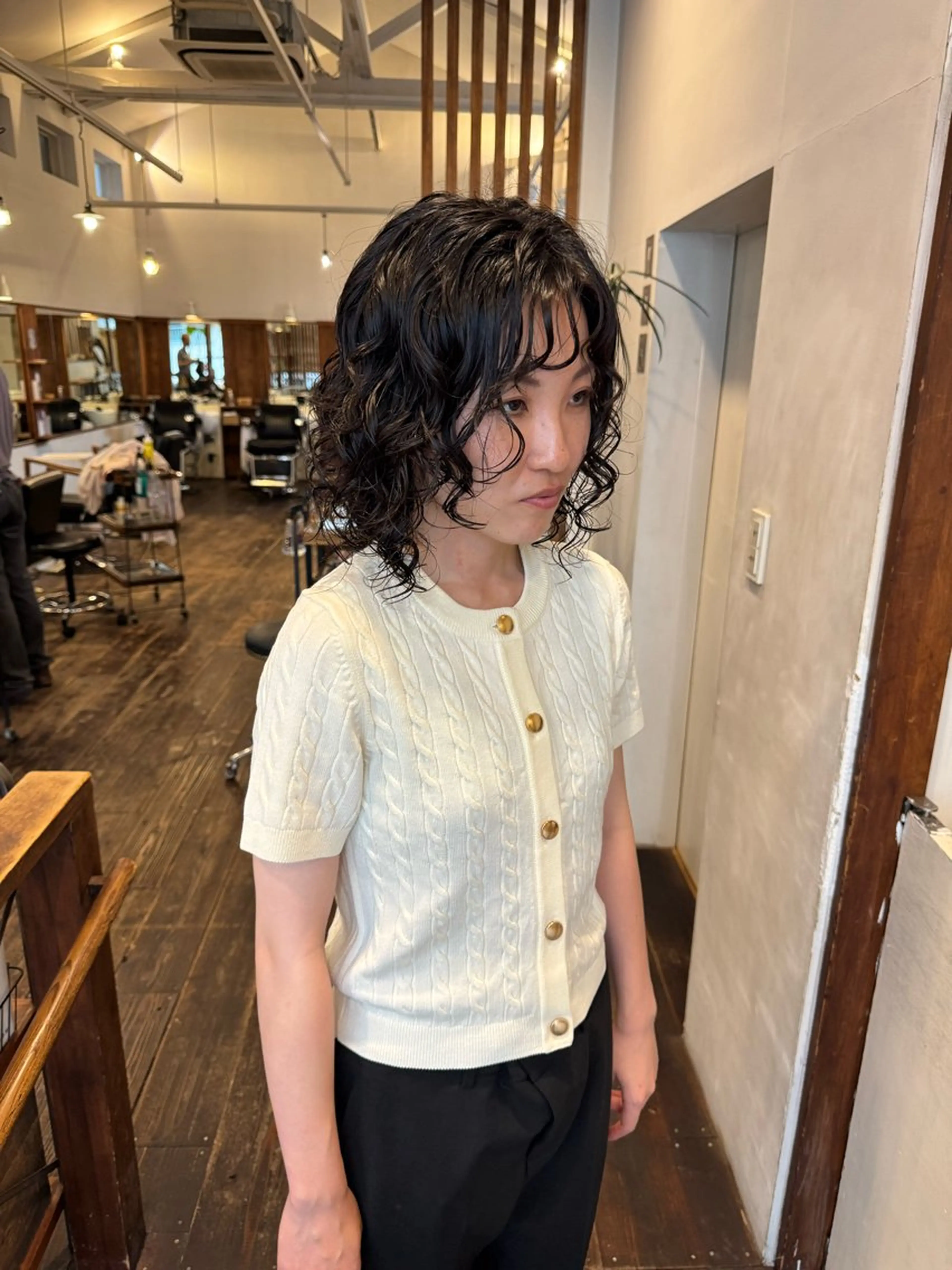 ミディアム カット パーマ MOK大阪梅田店 Asahiのヘアスタイル