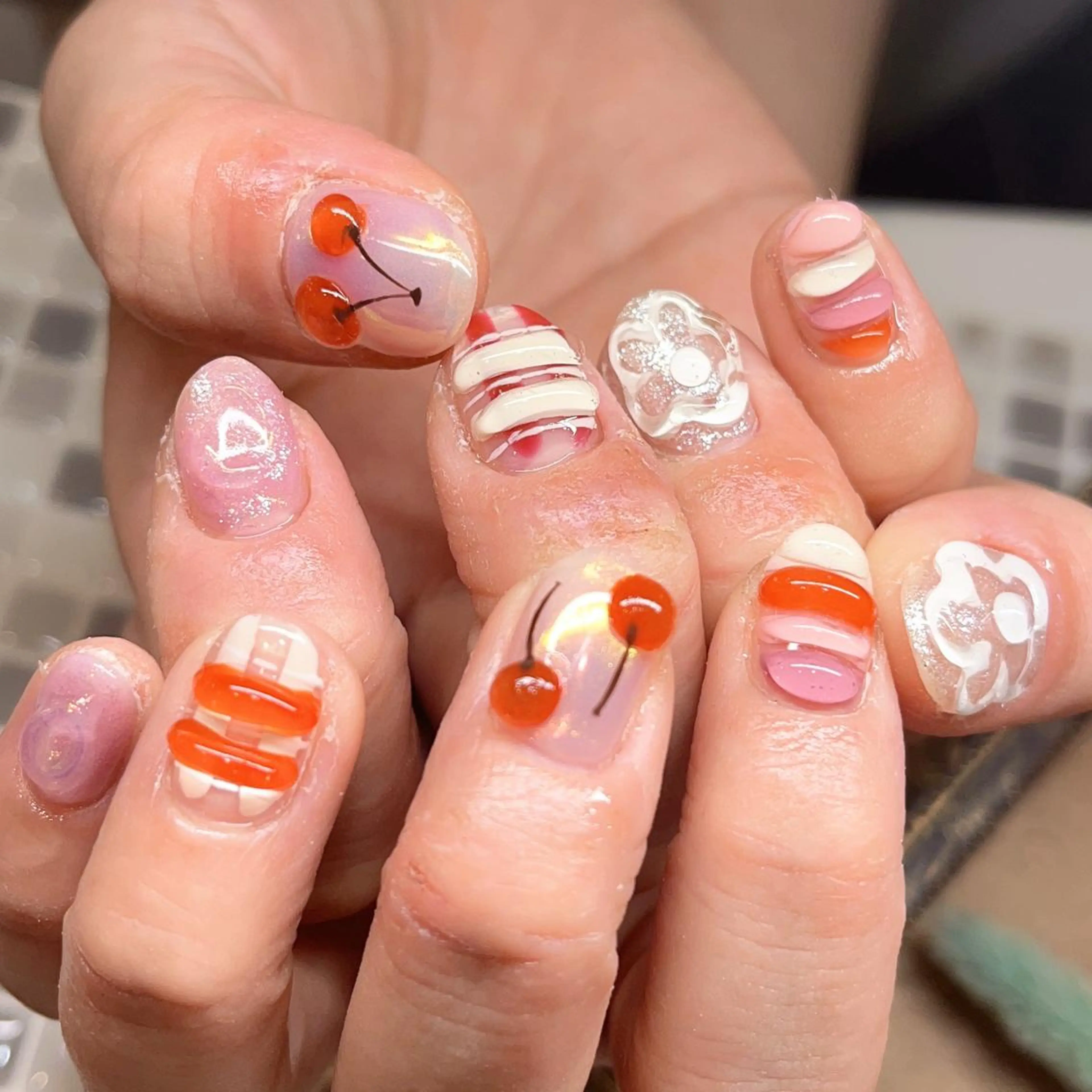 ネイル アートネイル クリアネイル ぷっくりネイル nailist yuiのネイルデザイン