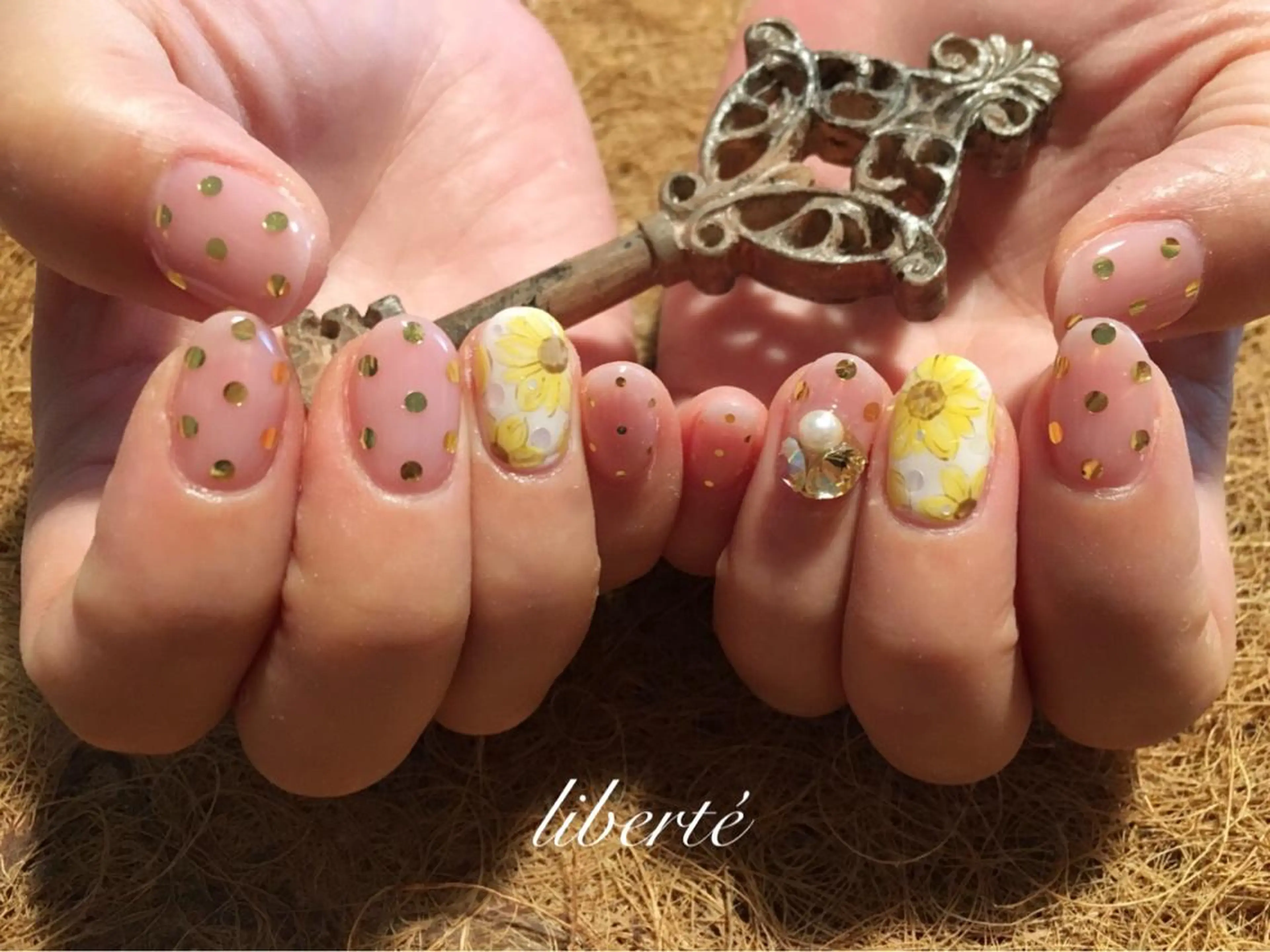 ネイル liberté (リベルテ)のネイルデザイン