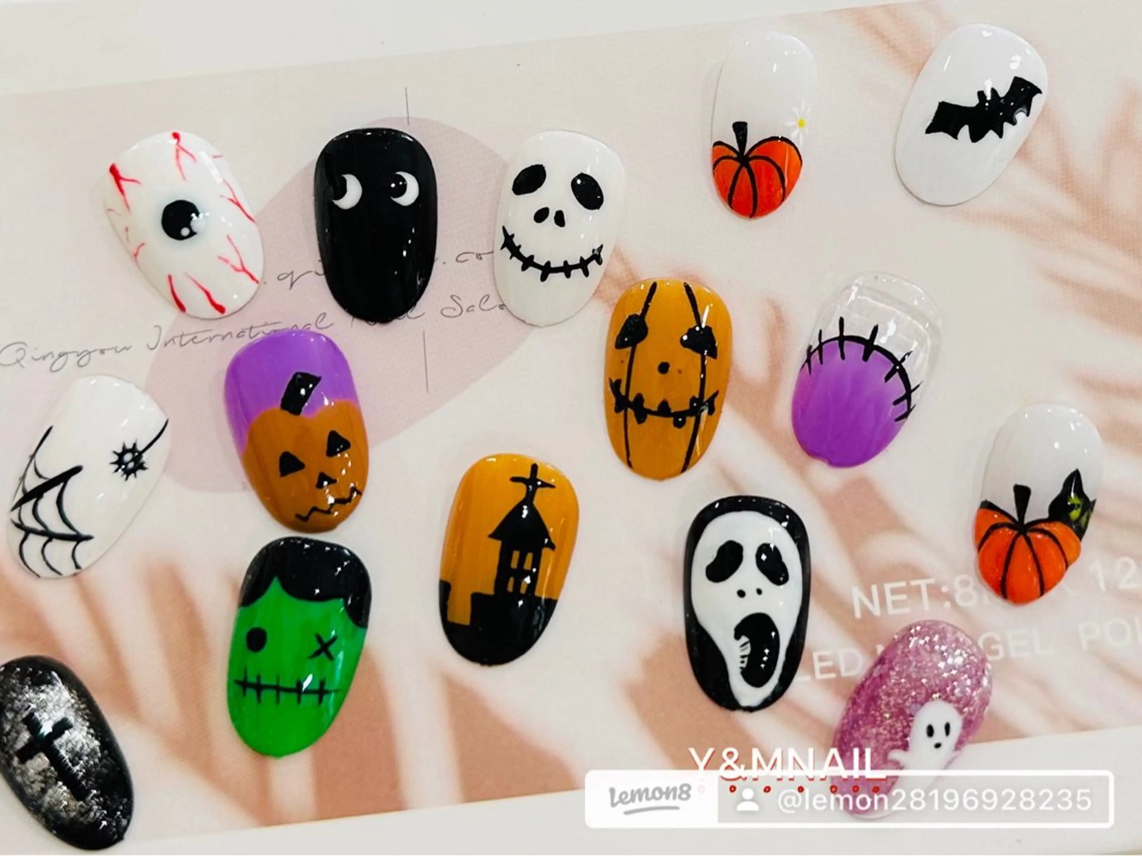 ネイル ハロウィン Ui_Amor (パラジェル)のネイルデザイン