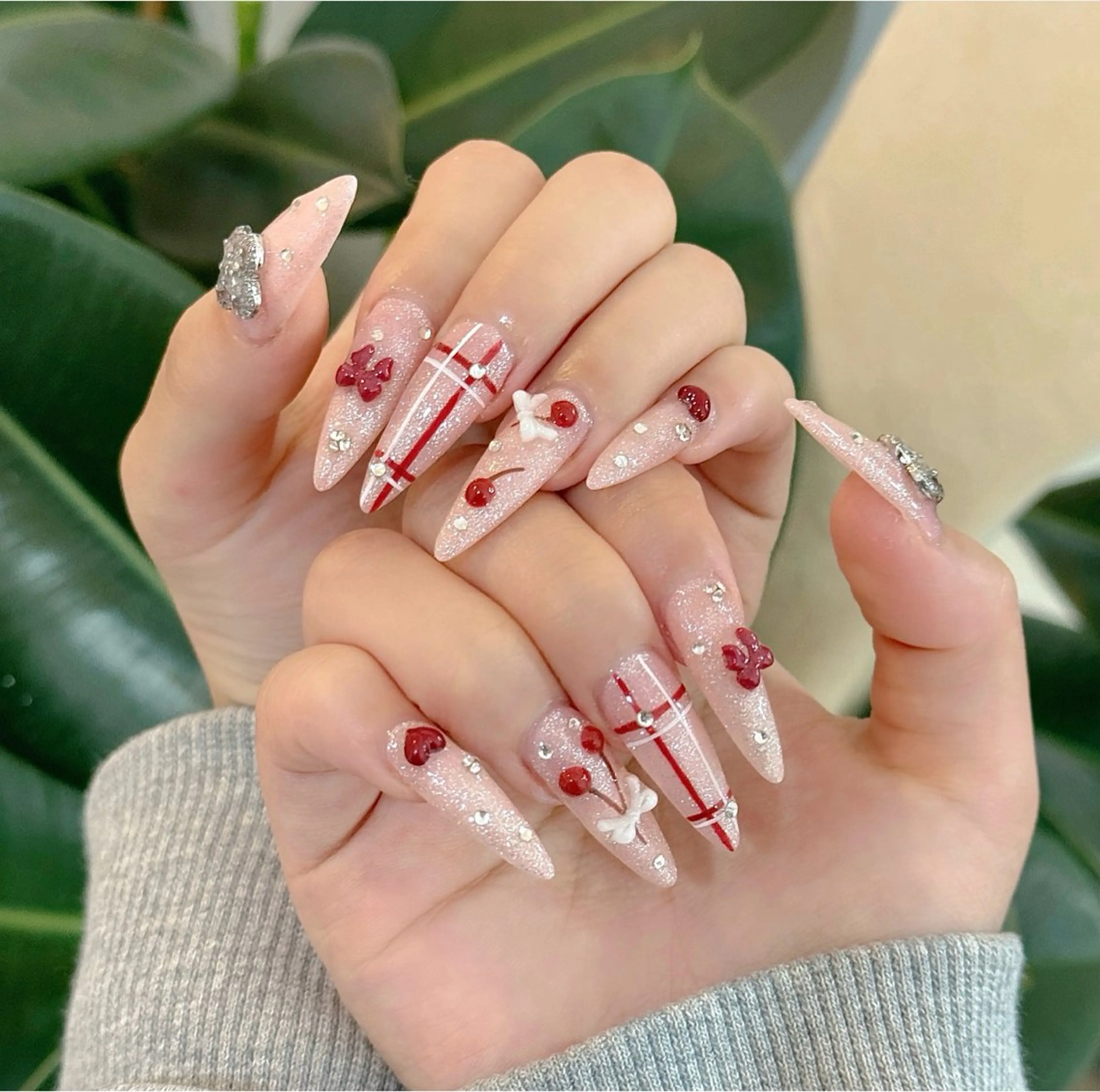 ネイル 長さ出し フレンチネイル 韓国ネイル レース マグネットネイル ハンドネイル 波 なみのネイルデザイン