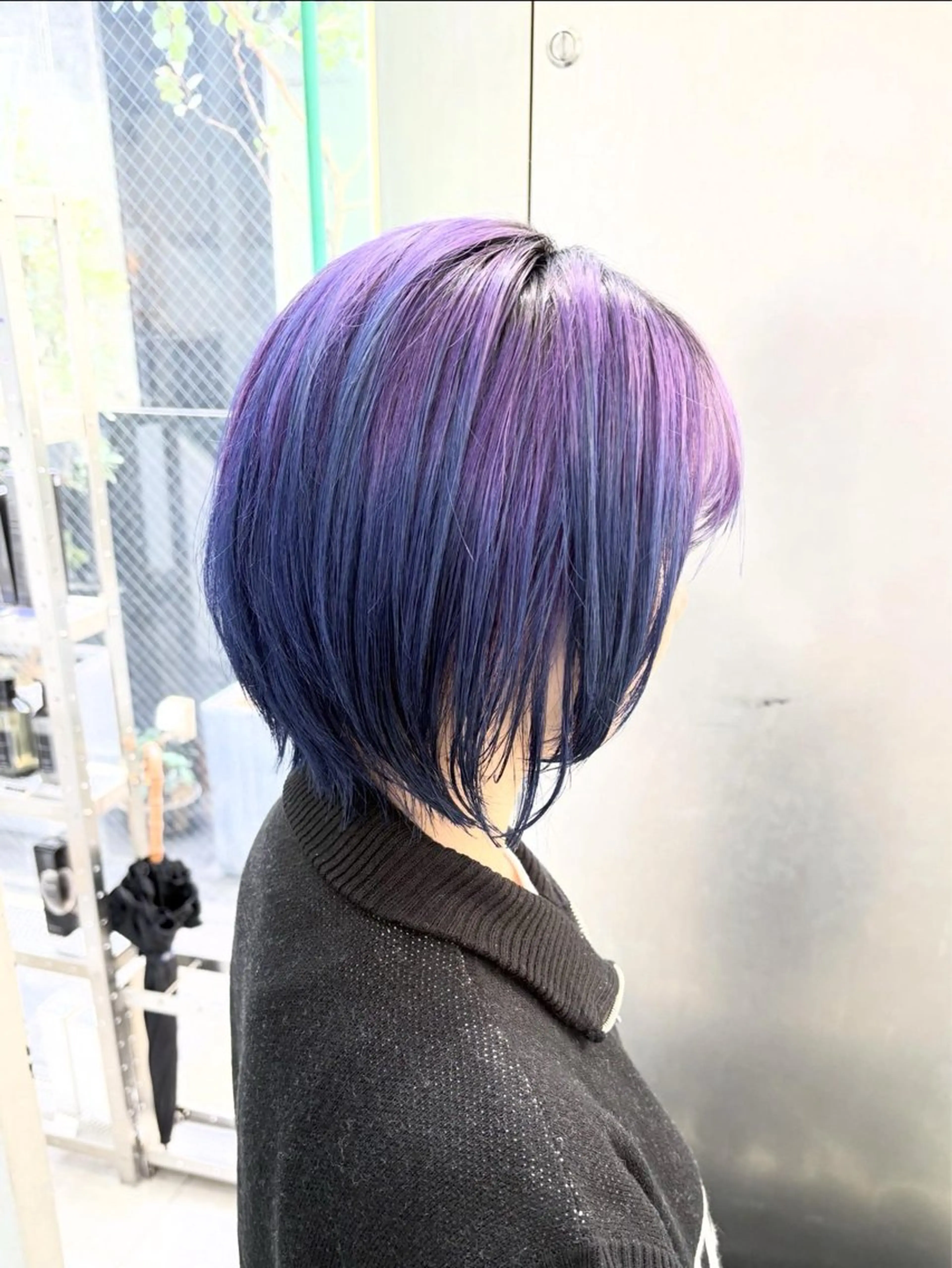 ショート カラー ブリーチ グラデーションカラー ラベンダーカラー ネイビーカラー ヘアカラー トリートメント インナーカラー/天神 ブリーチ/吉田のヘアスタイル