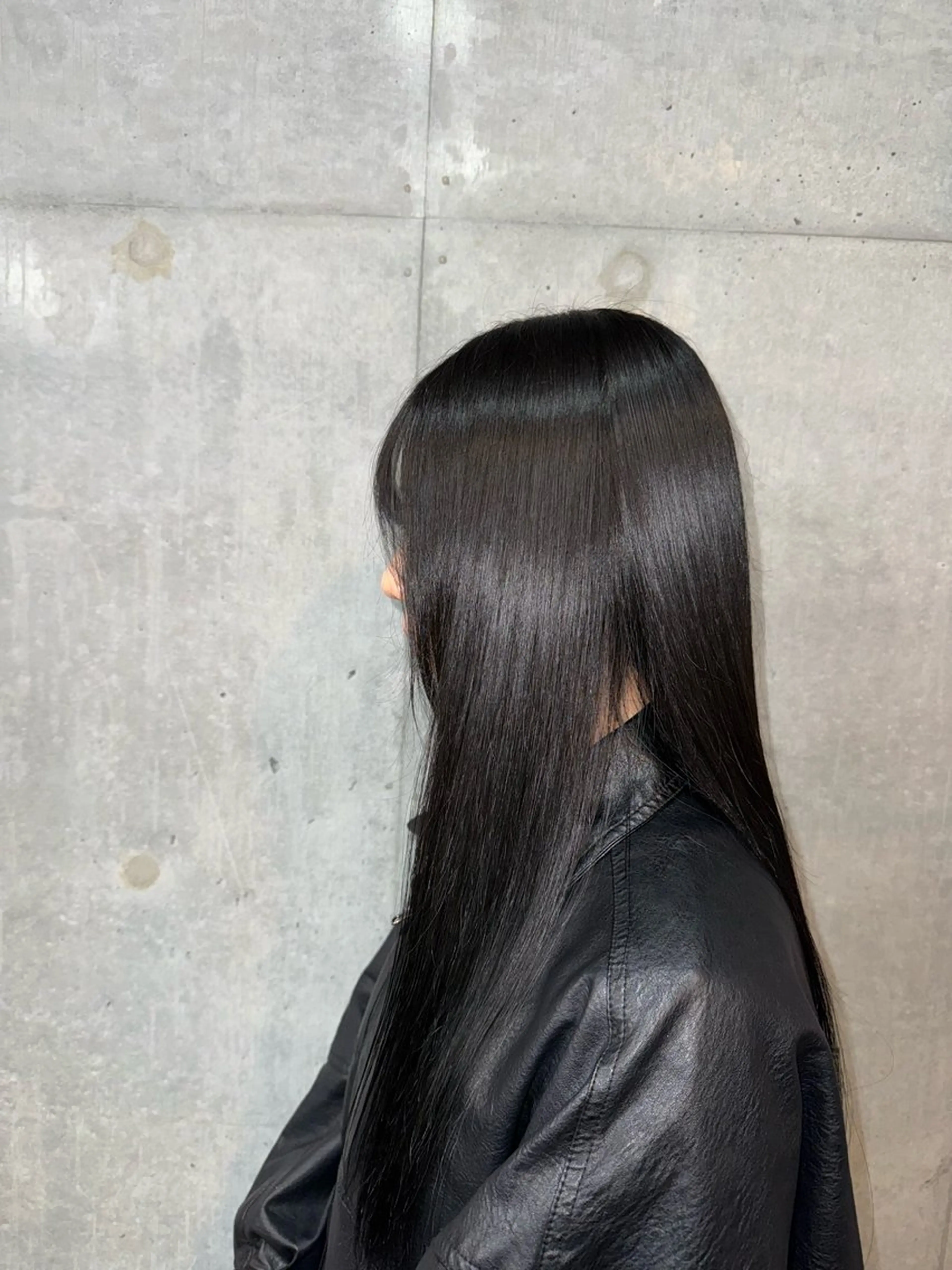 カラー 艶髪/ハイトーン モカのヘアスタイル