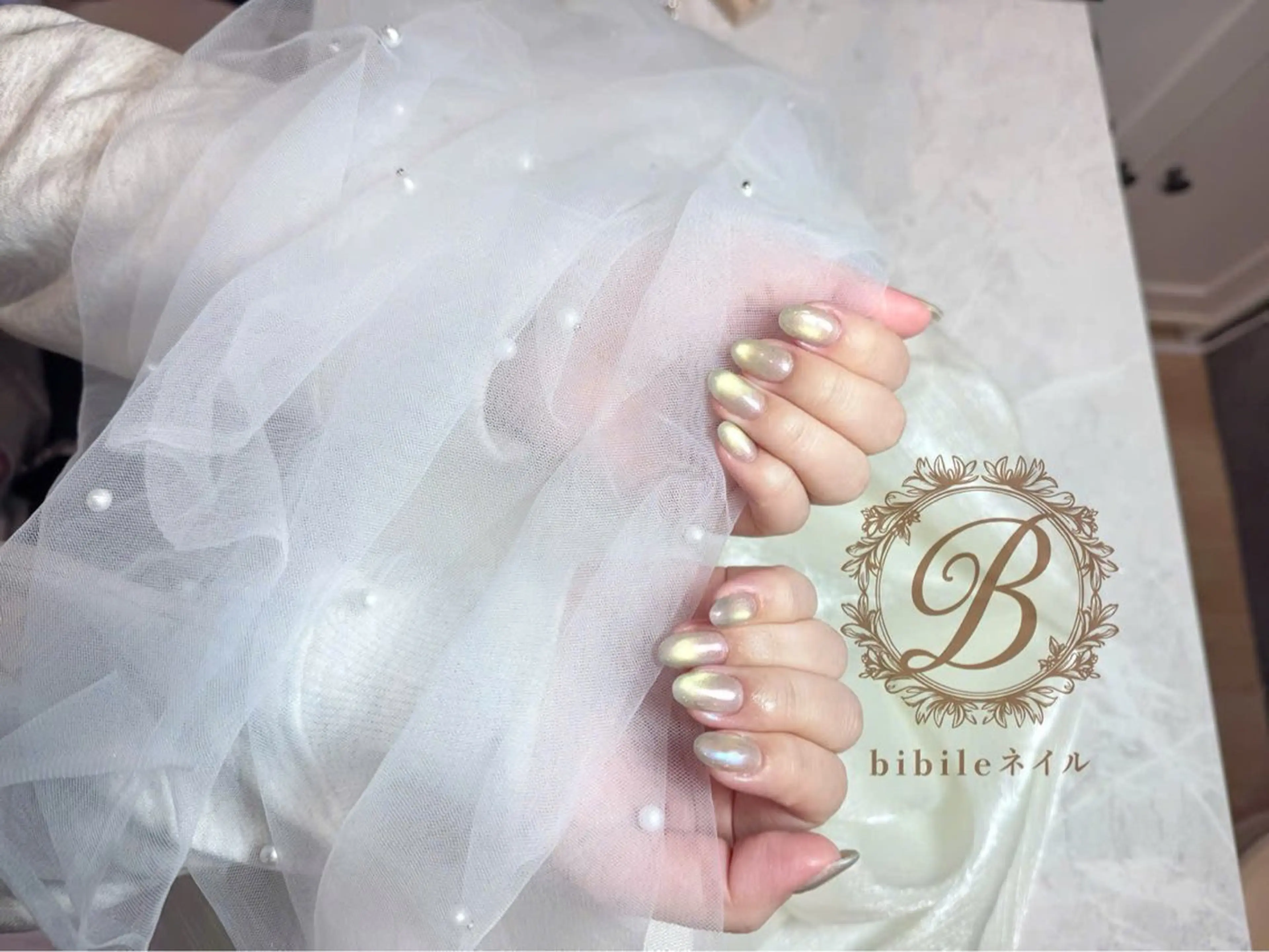 ネイル ストーンネイル ハンドネイル 島尻 ユインのネイルデザイン