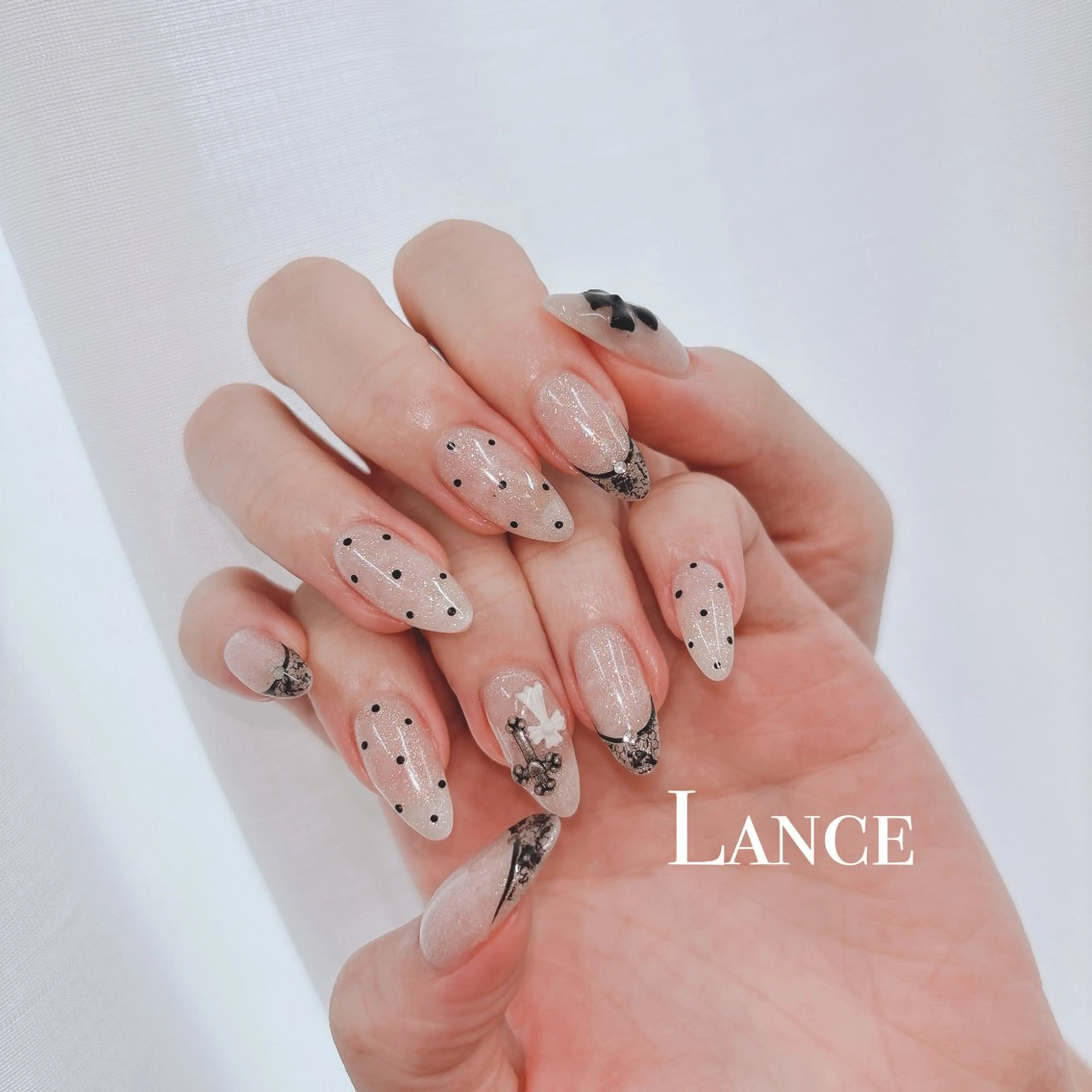 ネイル オーロラネイル ブルー フットネイル 氷ネイル・うるうるネイル キラキラネイル ハンドネイル Lance nailのネイルデザイン