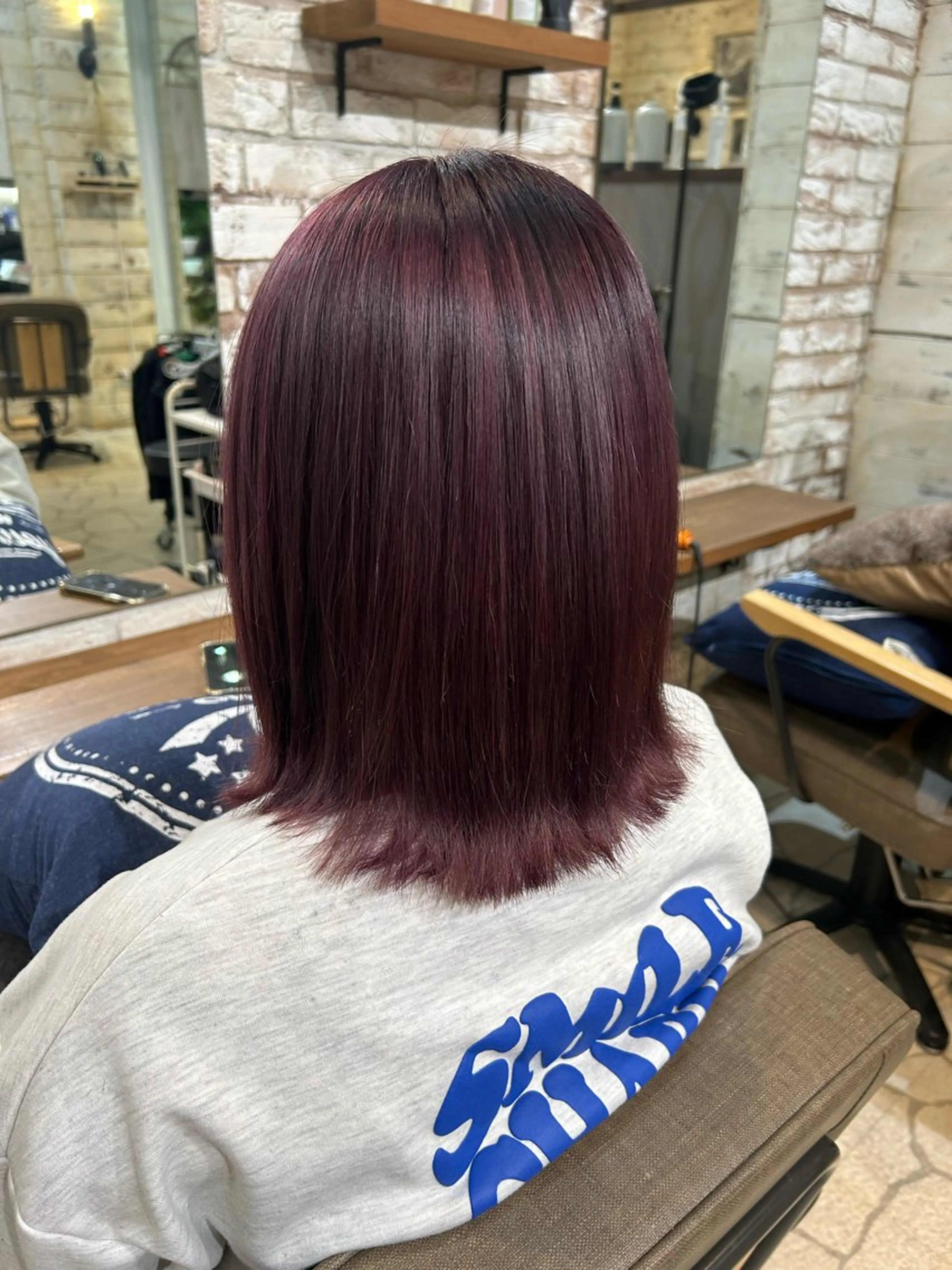 カラー 稲井 裕美のヘアスタイル