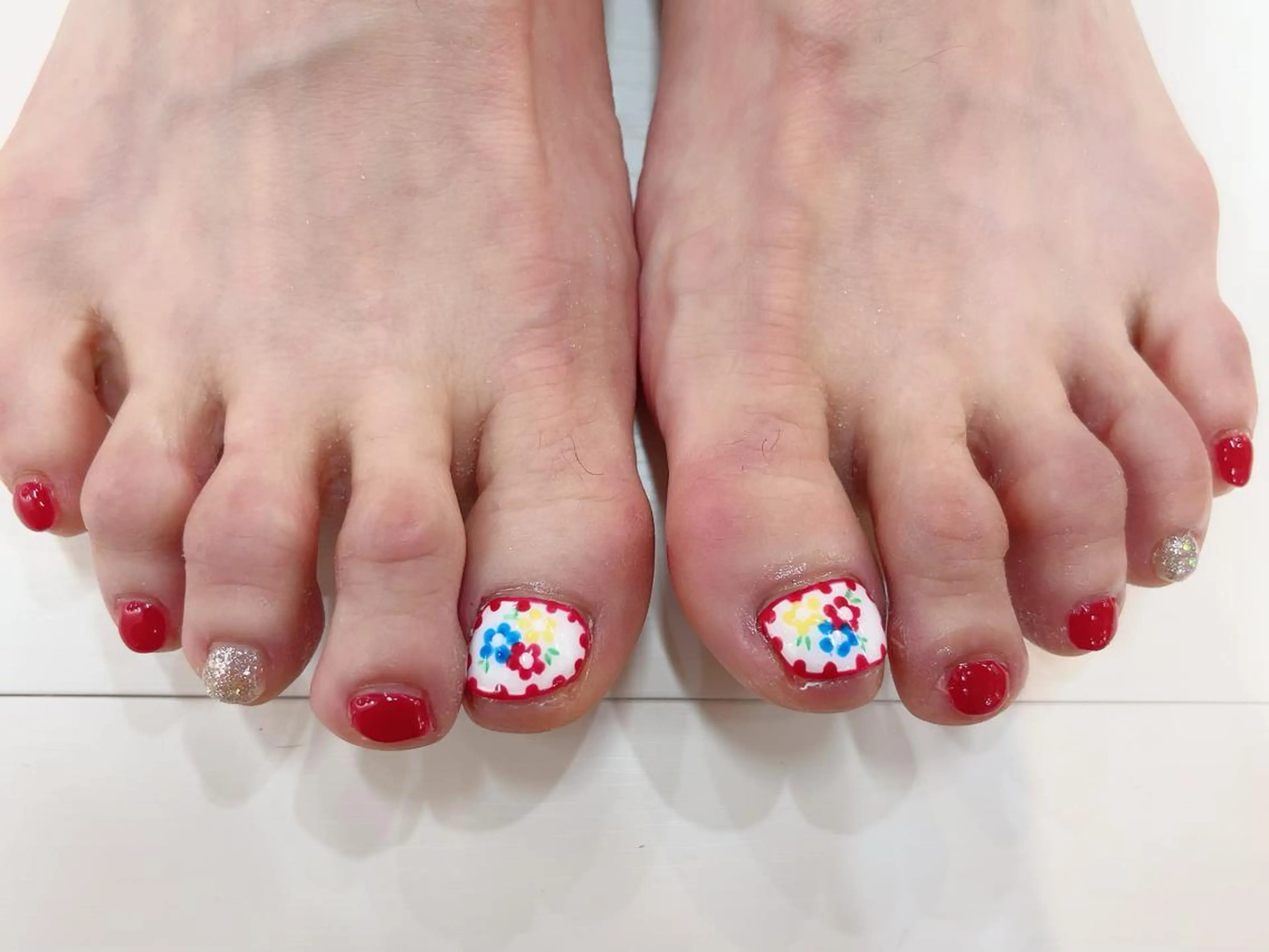 ネイル フットネイル あおやぎ ゆきこのネイルデザイン