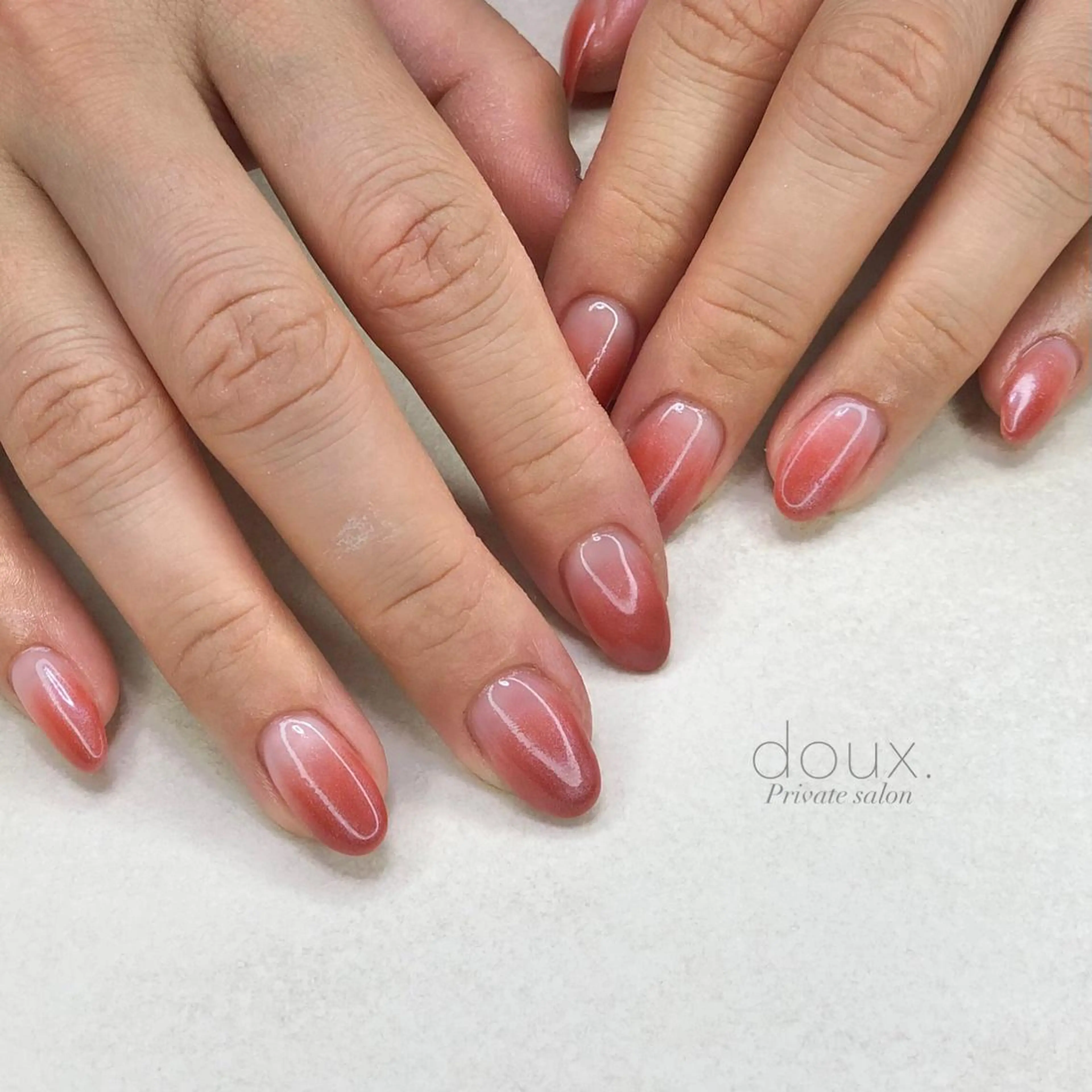 ネイル グラデーション ラメ(グリッター) doux. nailのネイルデザイン