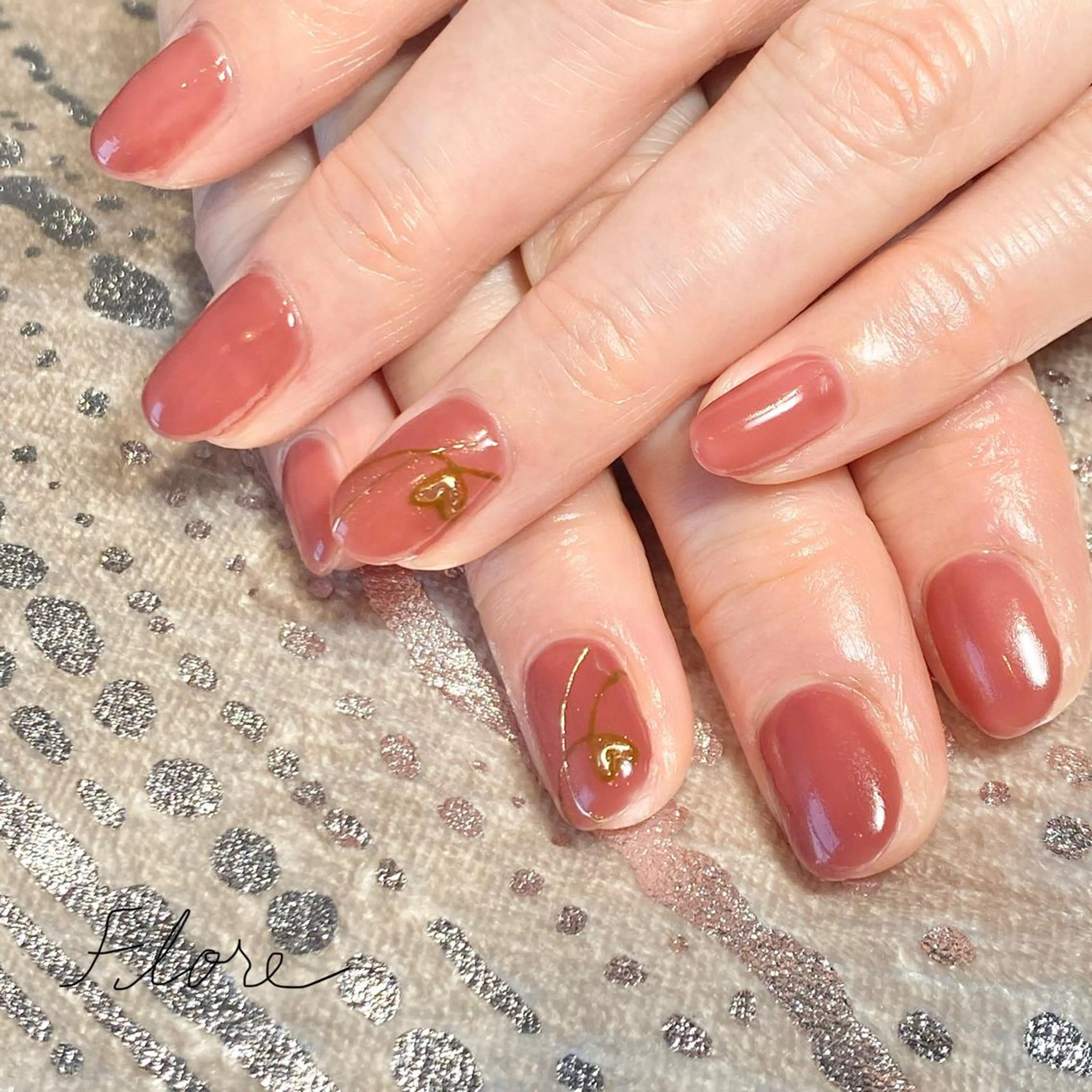 ネイル Flore (フロール)の眉毛・アイブロウイメージ