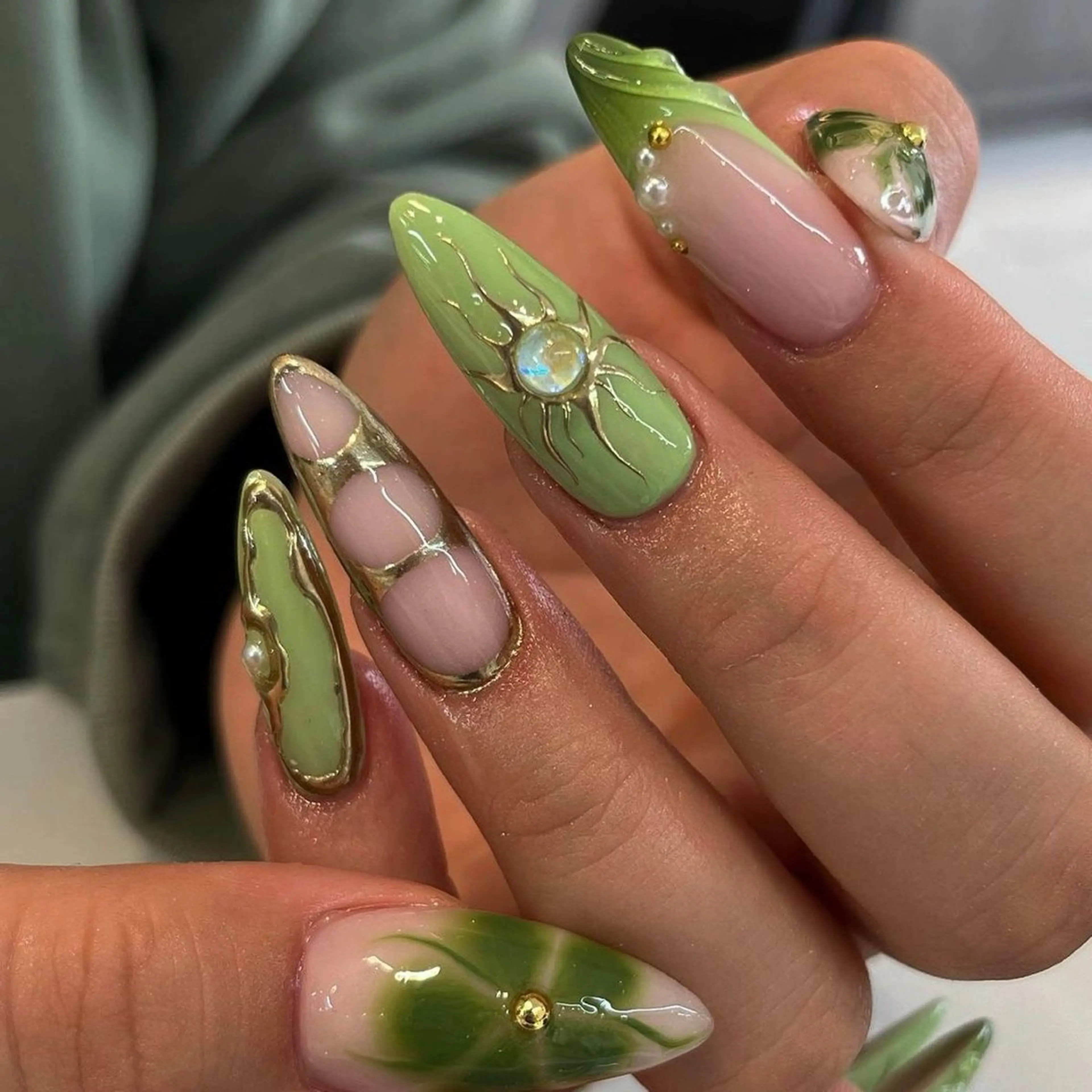 ネイル アートネイル 長さ出し ジェルネイル マグネットネイル ニュアンスネイル ハンドネイル Cloudy Chan Nailのネイルデザイン