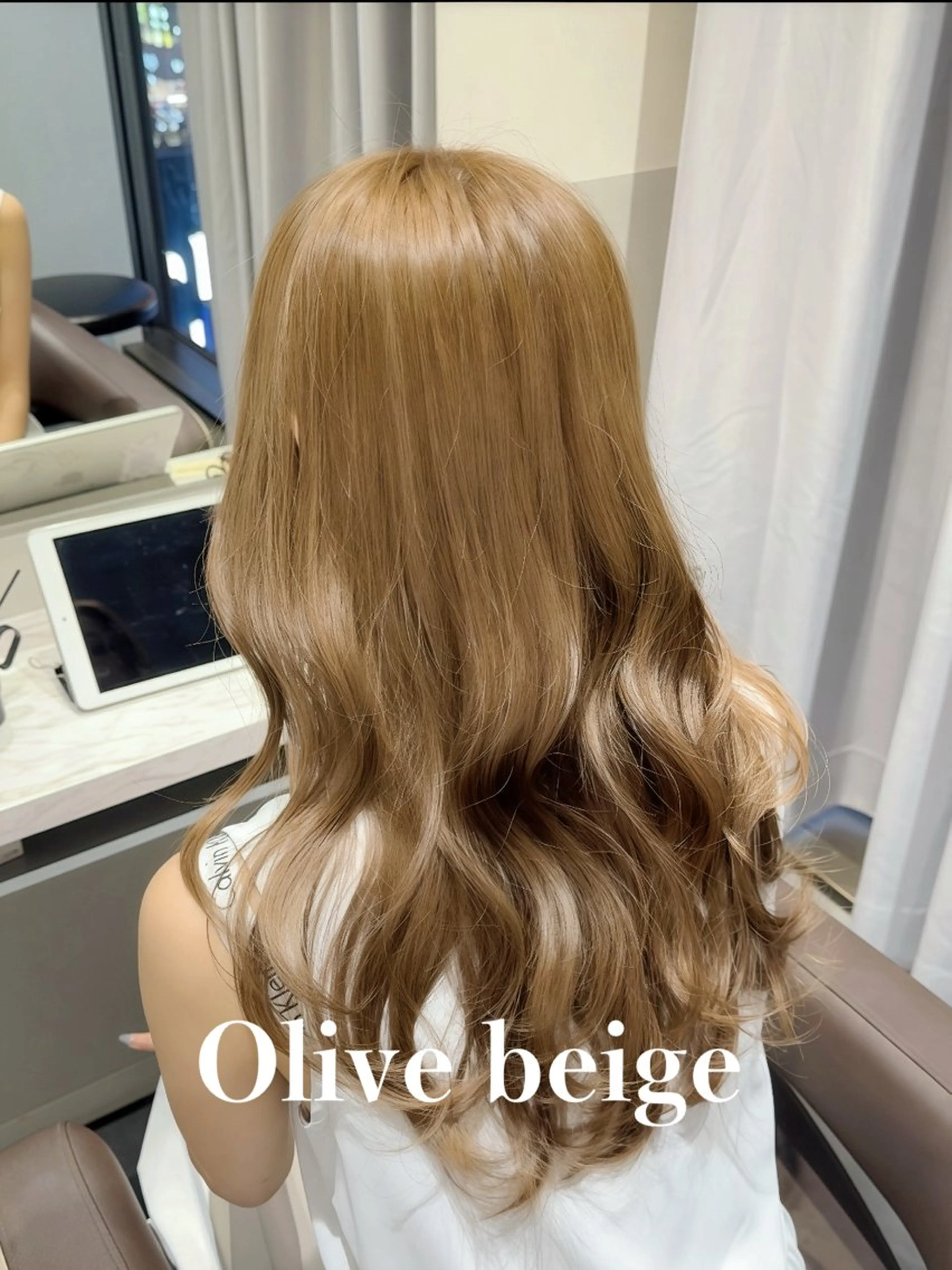 ミディアム カラー ベージュカラー オリーブベージュ レイヤーカット 🪞美髪レイヤー特化 🪞青木のヘアスタイル