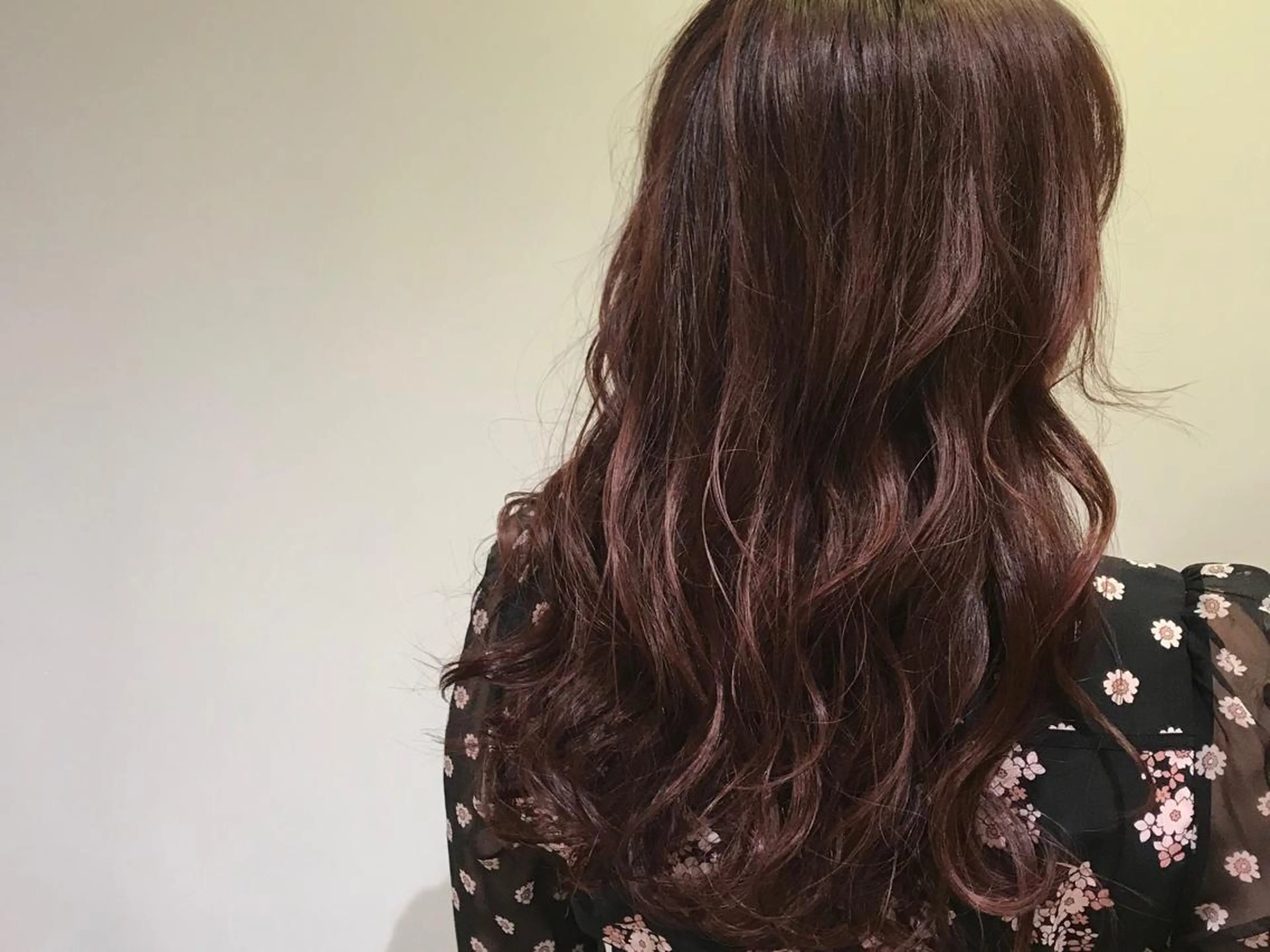 セミロング ROUTE ルートのヘアスタイル