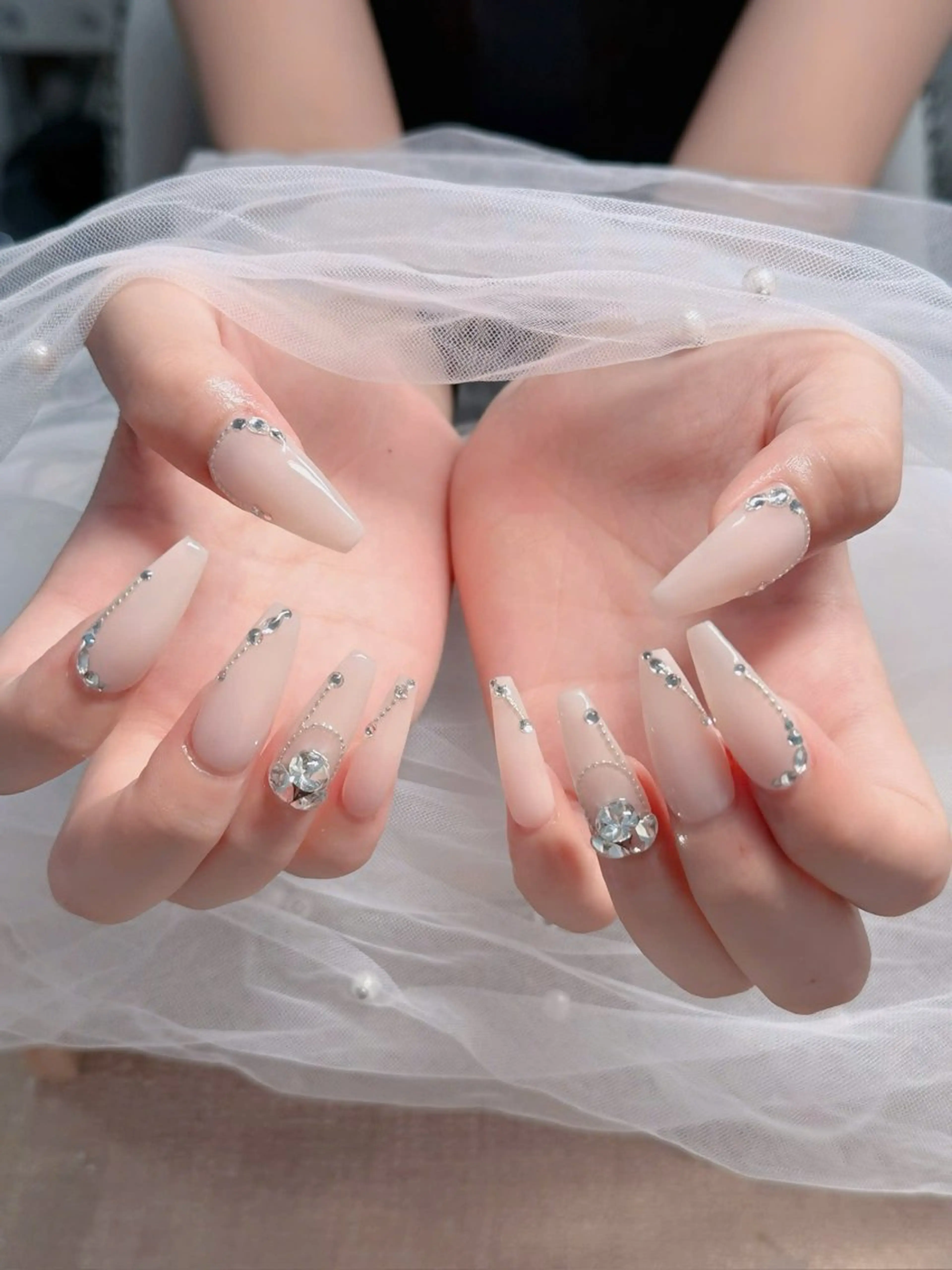 ネイル オーロラネイル フレンチネイル ジェルネイル ハロウィン 韓国ネイル ハンドネイル H.baby Nail Salonのネイルデザイン