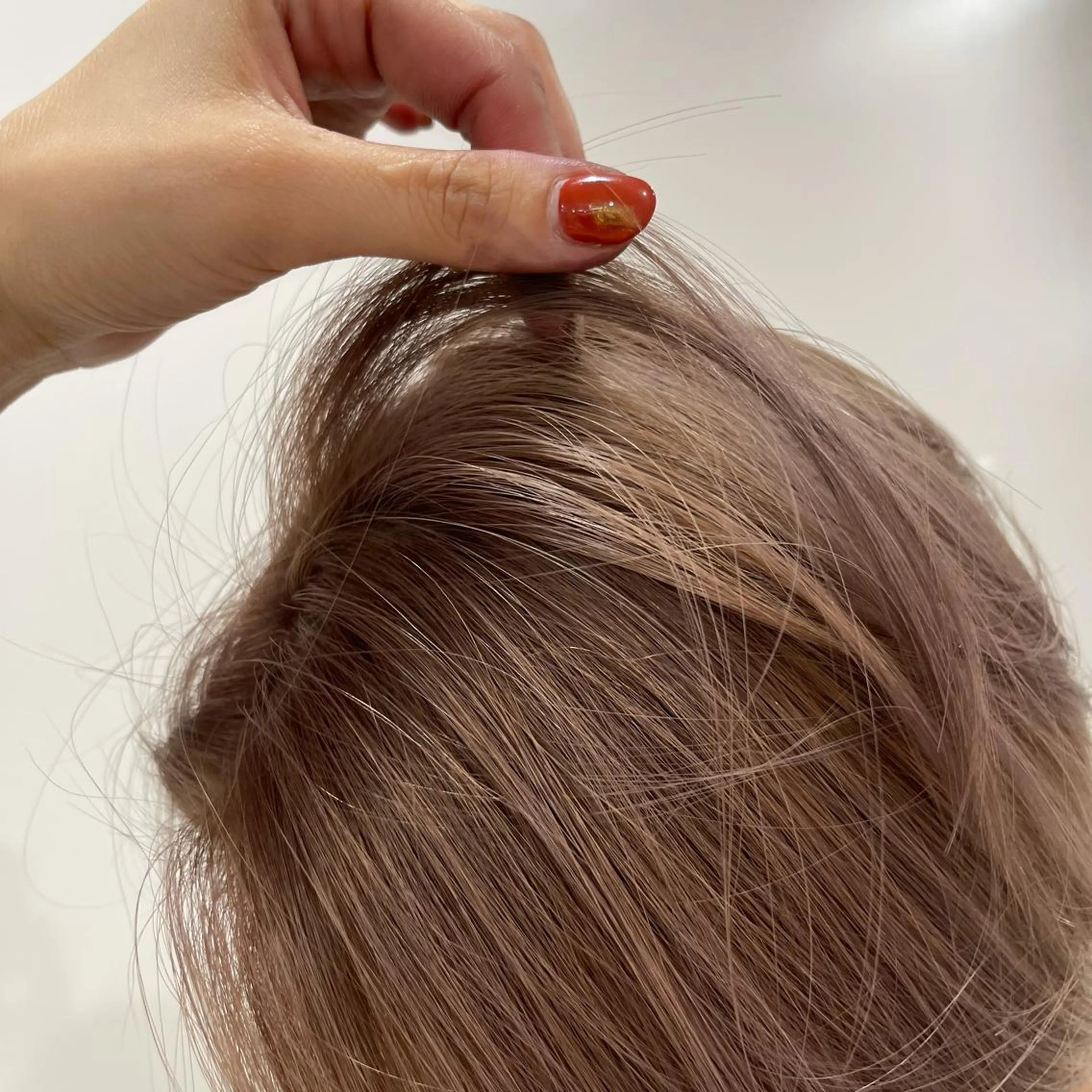 ショート カラー UMEDA FIGAROのヘアスタイル