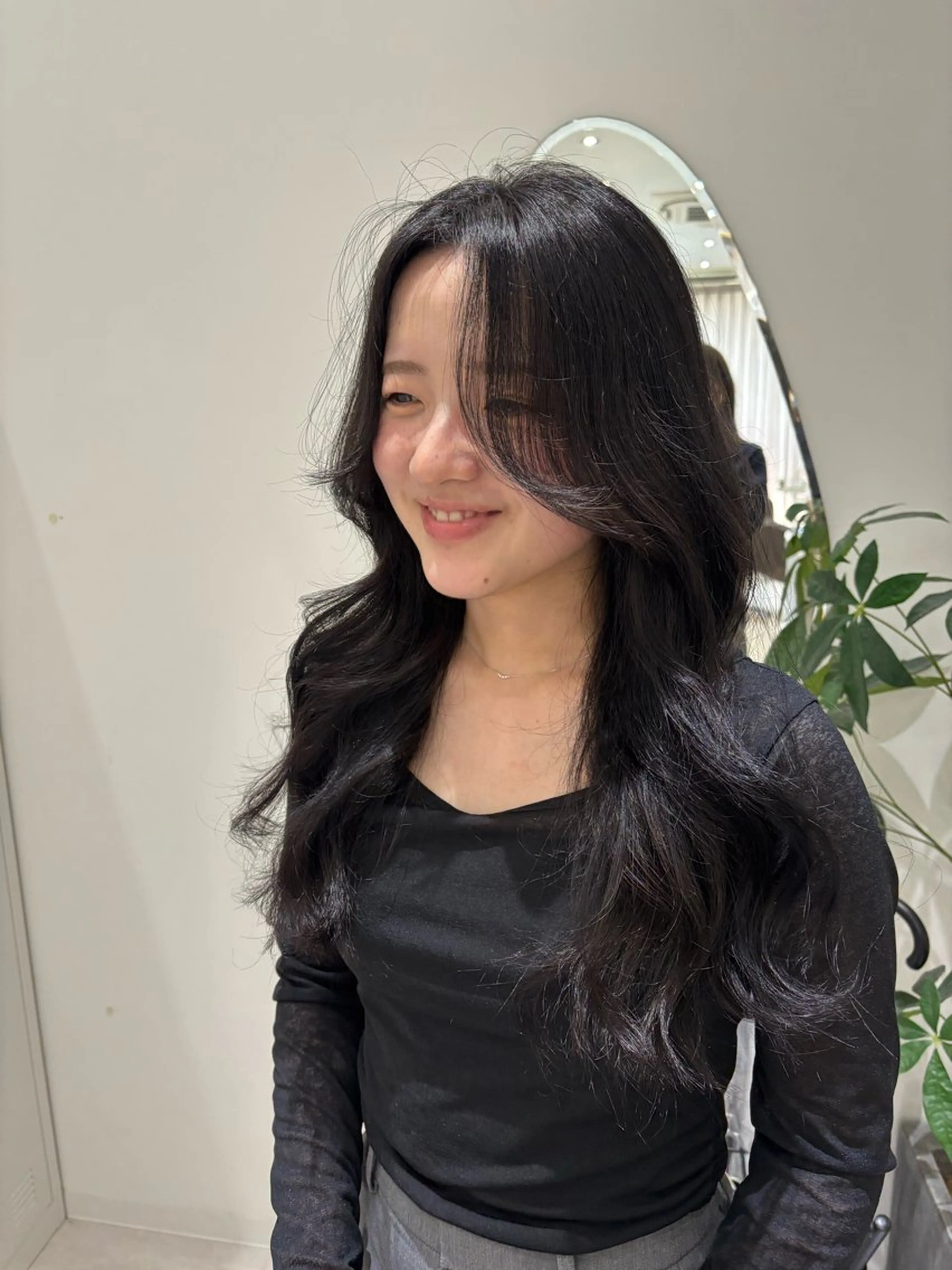 ロング カラー 黒髪 ブルーカラー ブルーブラック 顔まわりレイヤー 韓国風ヘア 🌿透明感ヘア 園田　朱梨🌿のヘアスタイル