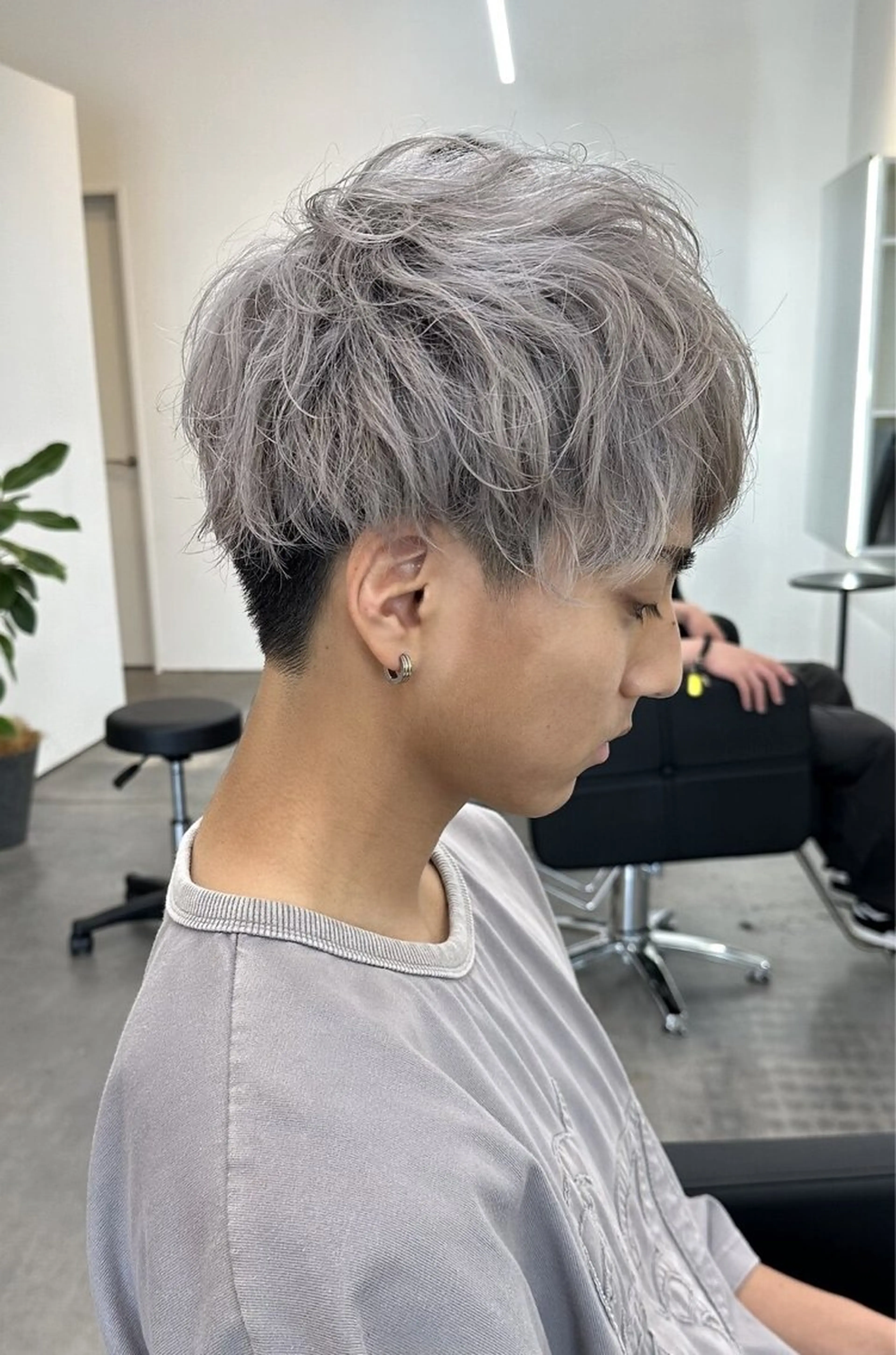 【男性限定】カット+ブリーチオンカラー＋疏水デトックストリートメントの写真