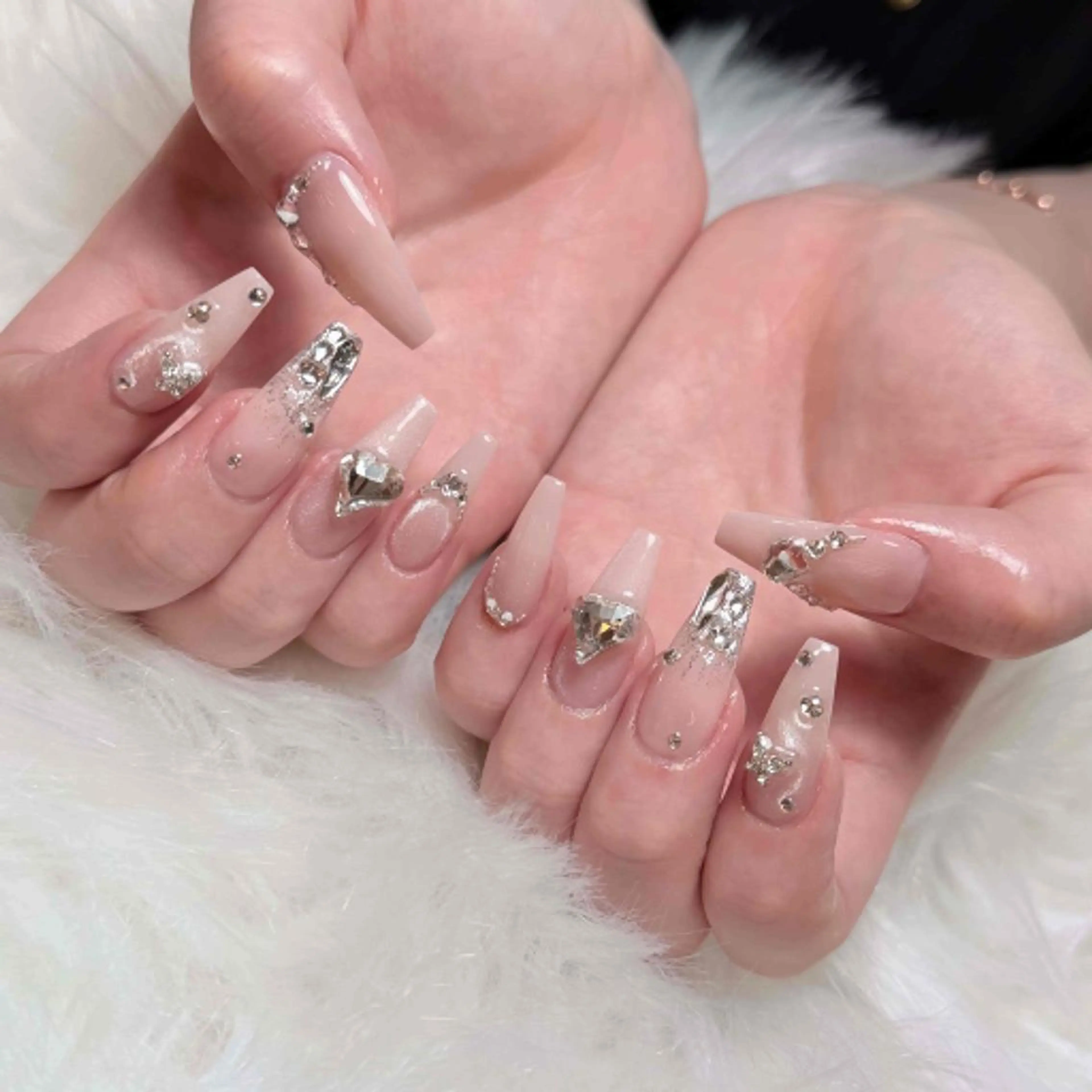 ネイル ヒユ ビューティーのネイルデザイン