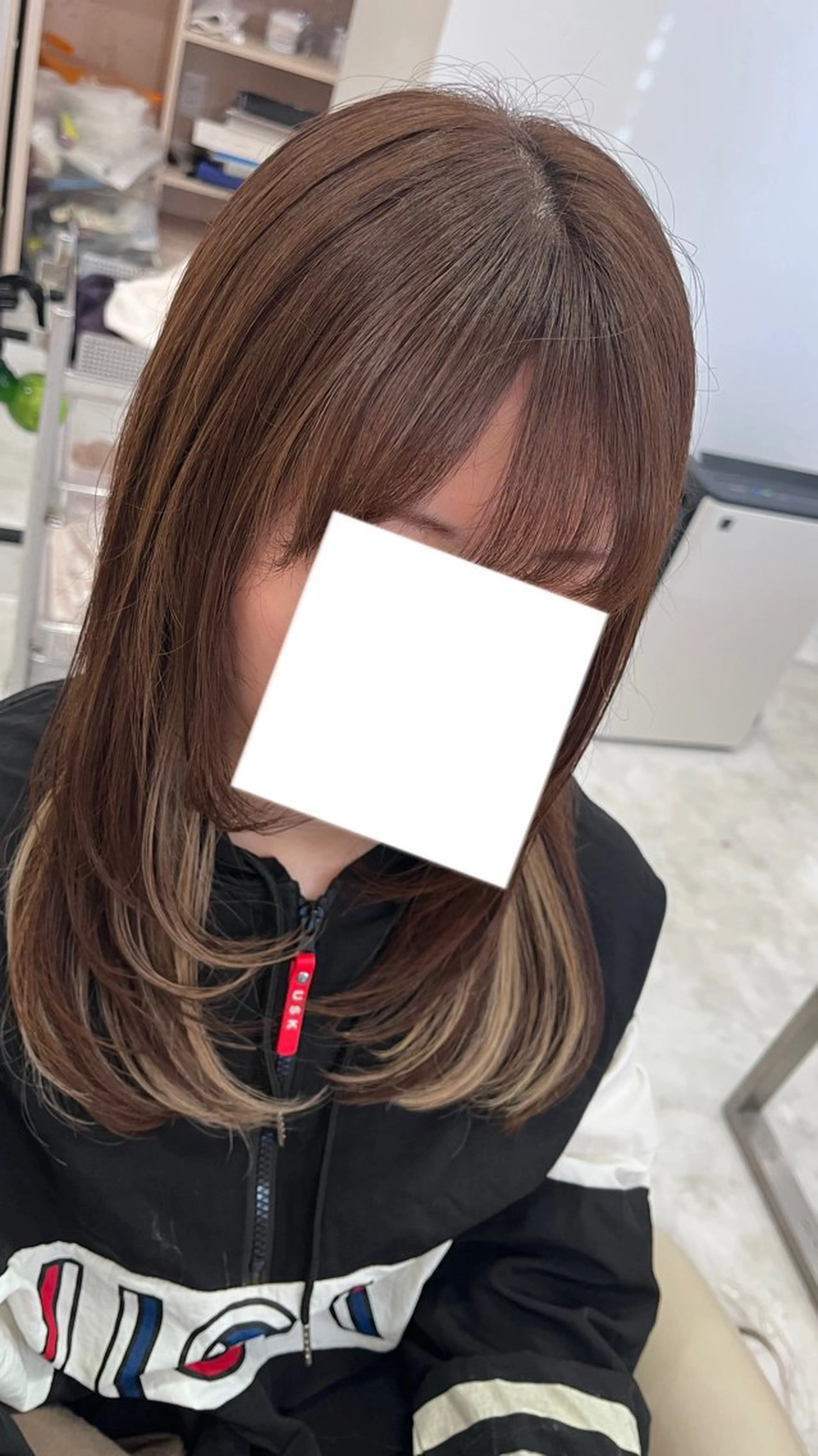 セミロング 【アドラーブル】反町 萌のヘアスタイル