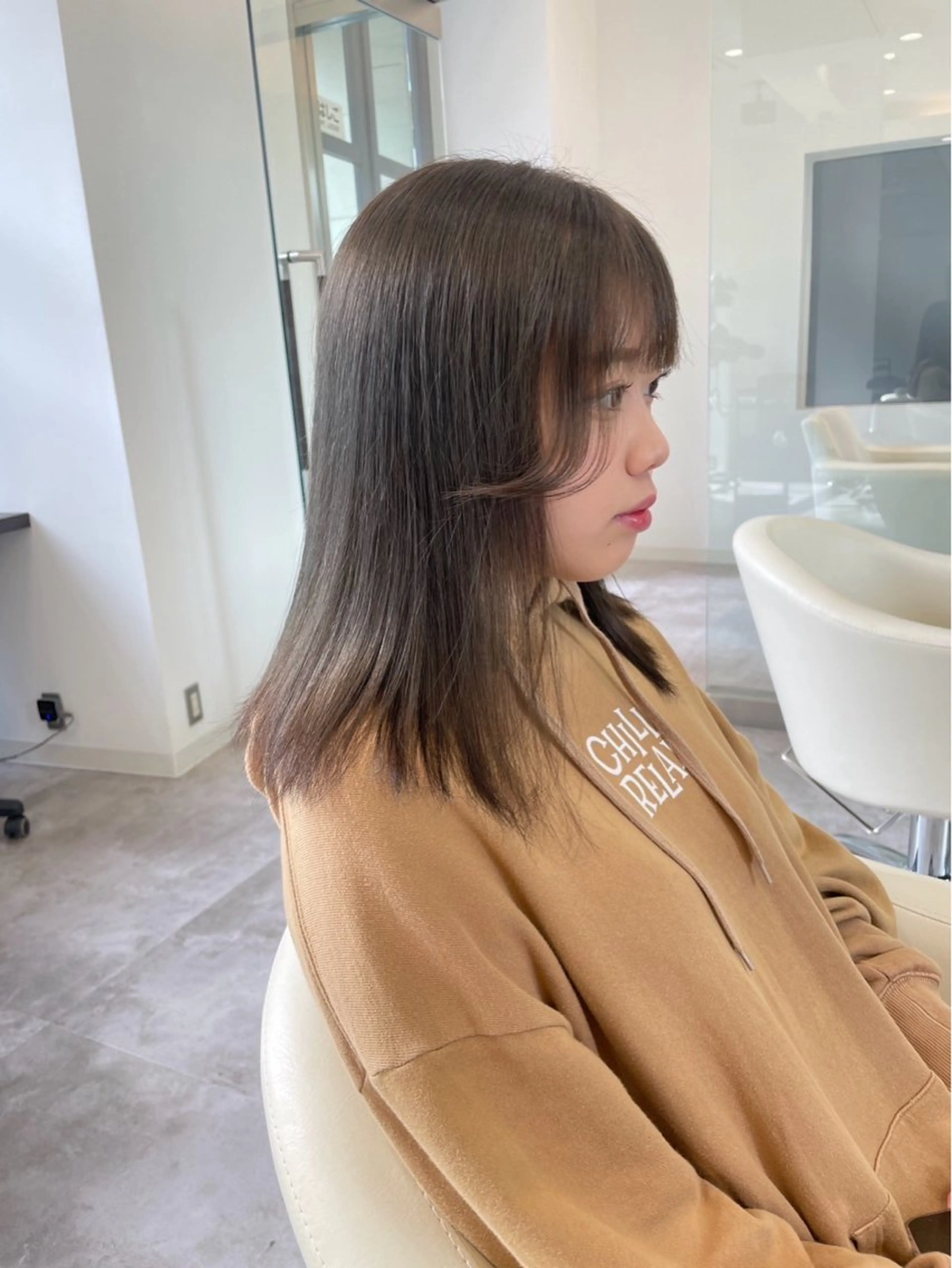 セミロング カラー ヘアカラー トリートメント 🤎髪質改善/カラー ｜鮫島芽依🤎のヘアスタイル