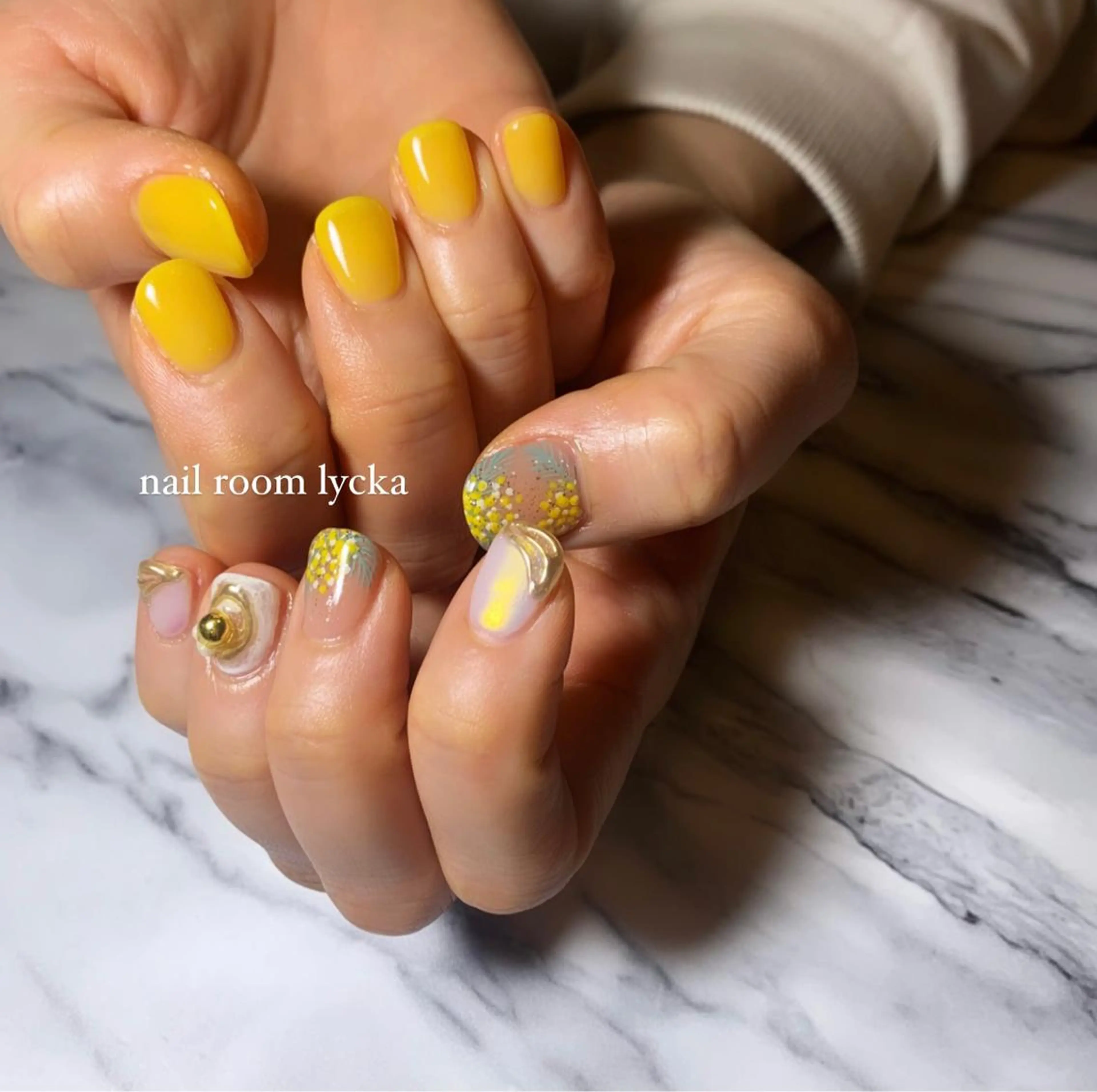 ネイル ﾈｲﾙﾙｰﾑﾘｯｶ 𝐦𝐚𝐲𝐮のネイルデザイン