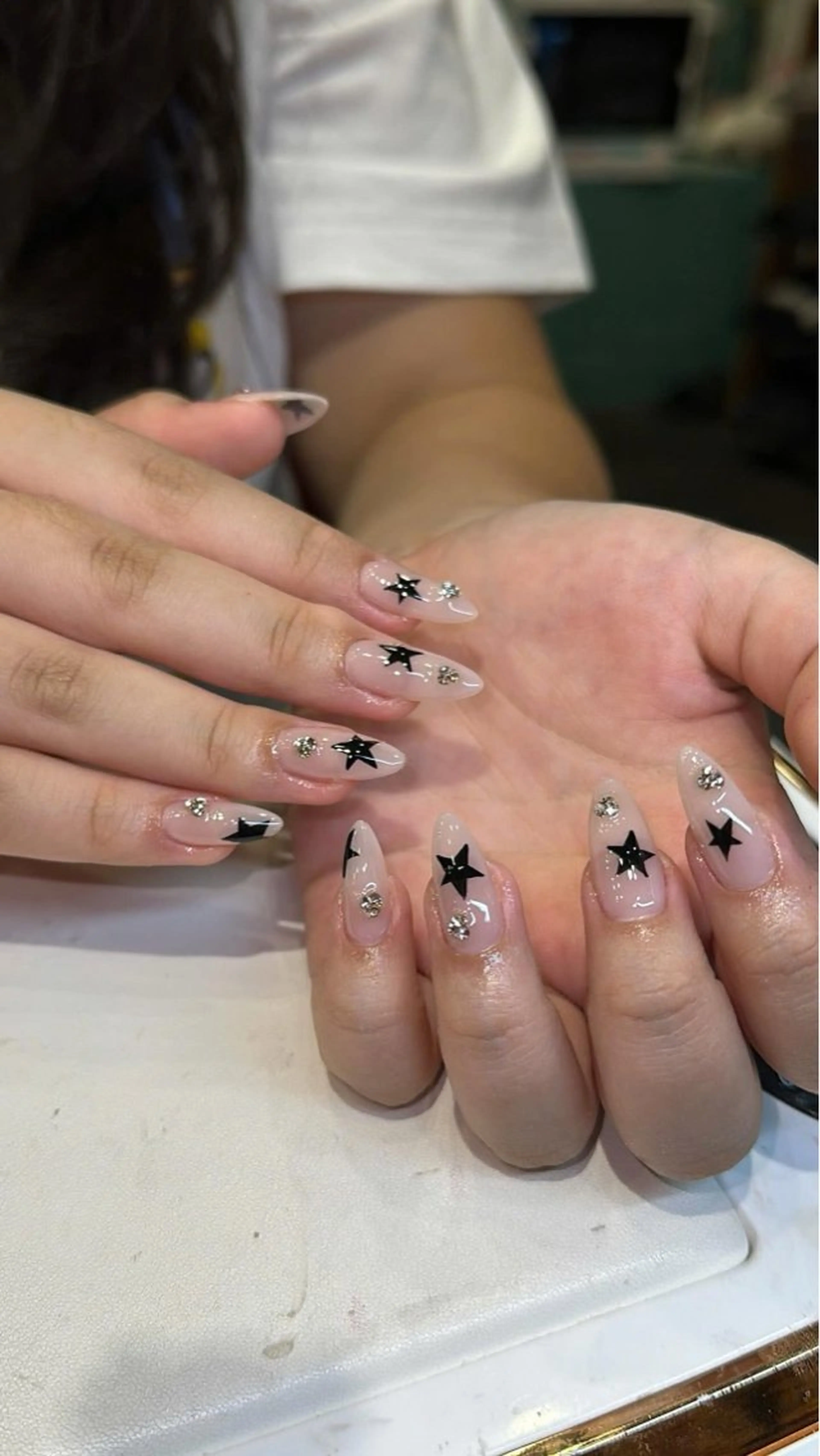 ネイル アートネイル チークネイル 氷ネイル・うるうるネイル 韓国ネイル マグネットネイル ハンドネイル NAILS168 新大久保店のネイルデザイン