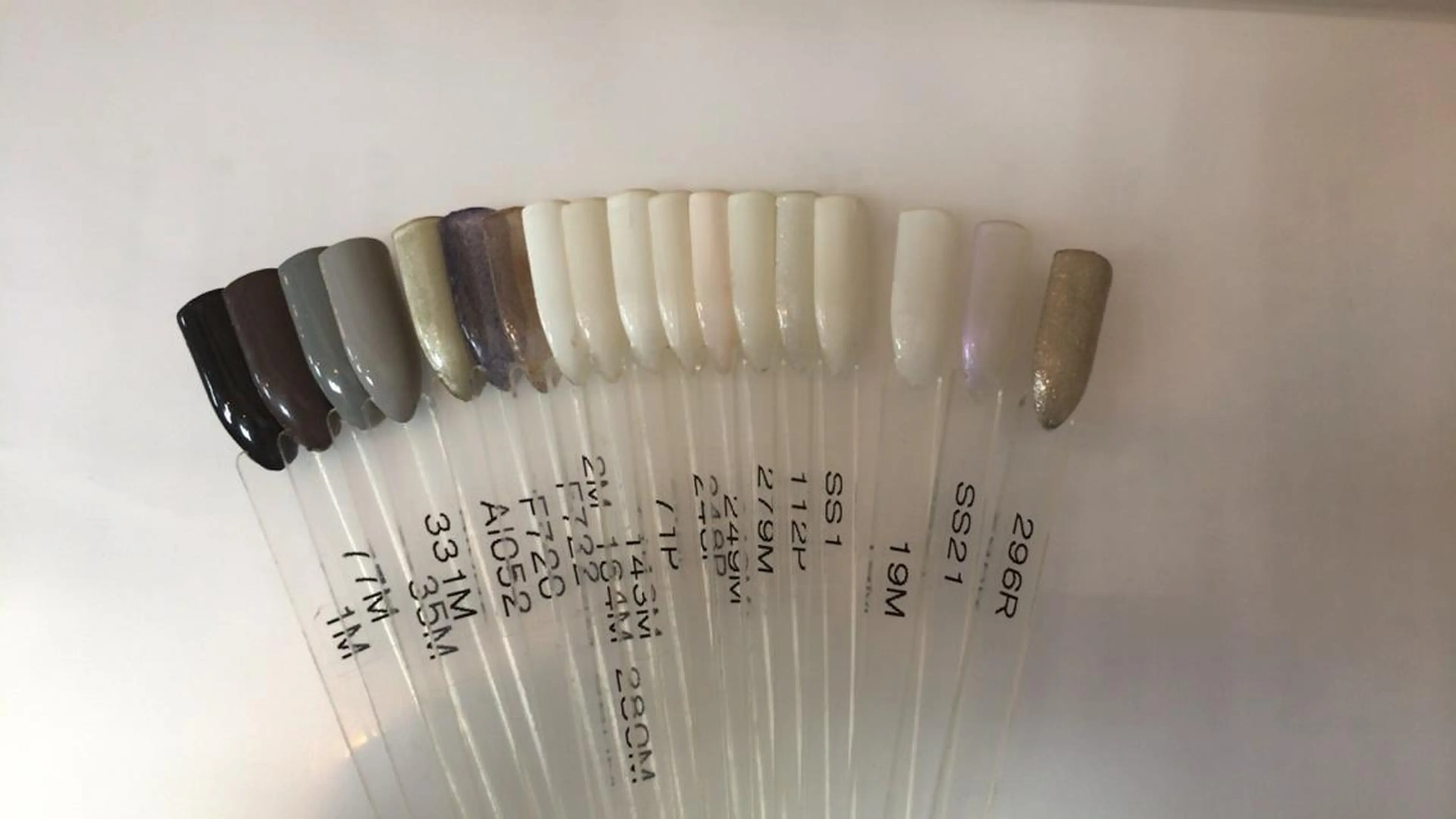 ネイル ジェルネイル ku-to 井上　晴日のヘアスタイル