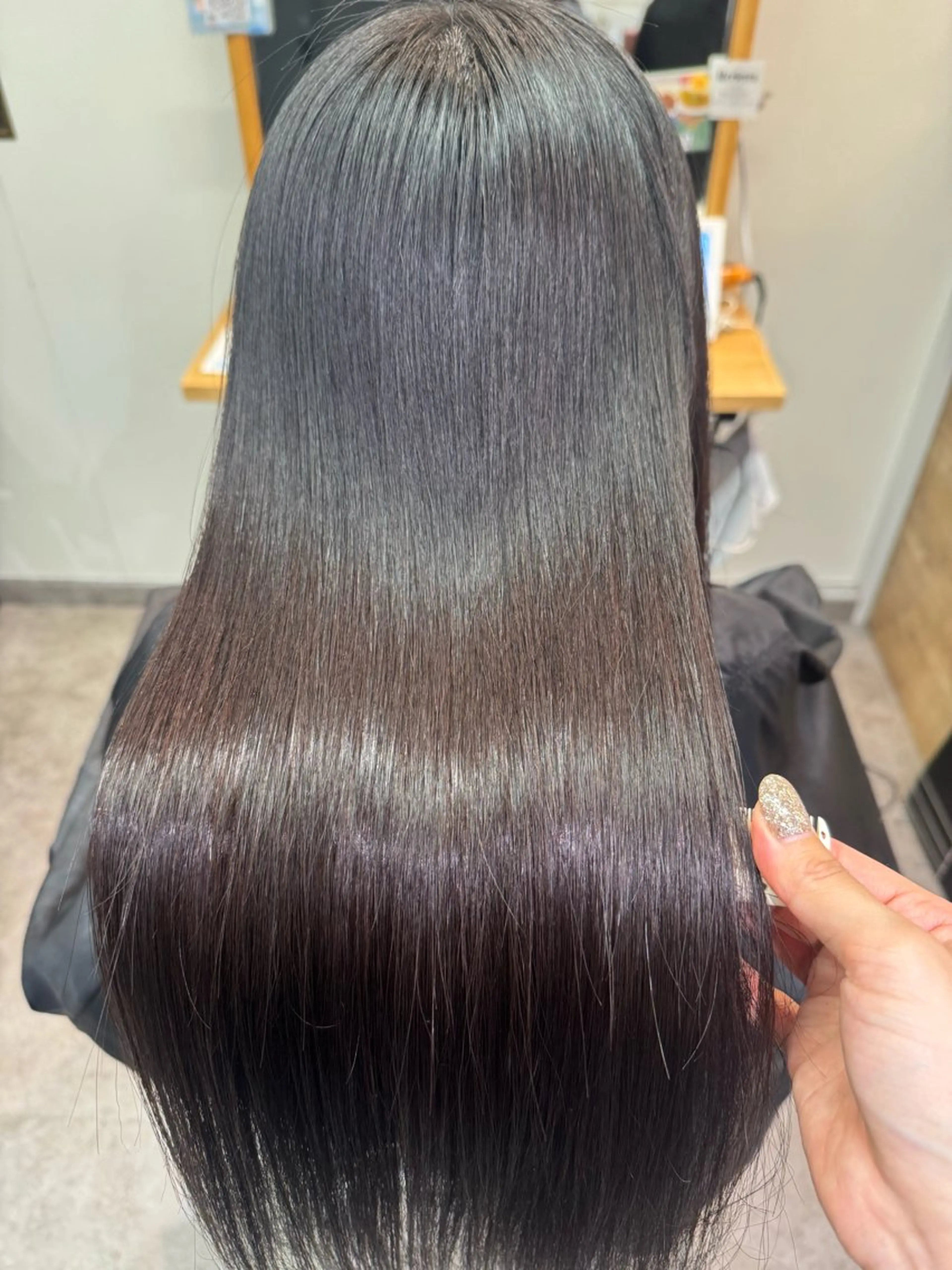 ロング パーマ 髪質改善 ロング 縮毛矯正 トリートメント ストレートパーマ カット 縮毛矯正 縮毛矯正/エクステ ヘアアレンジ/ひふみのヘアスタイル