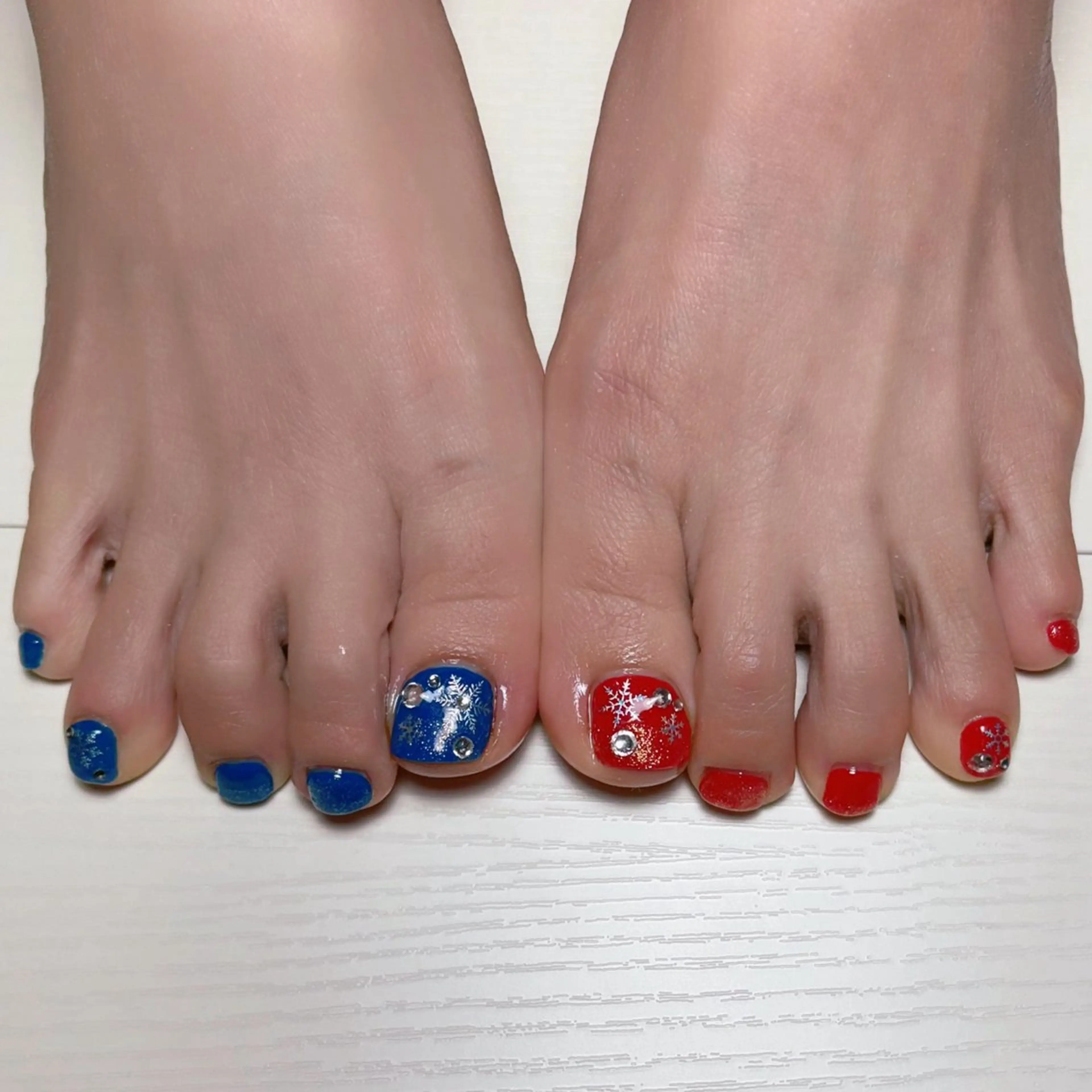 ネイル ハンドネイル フットネイル Nailsalon. uluのネイルデザイン