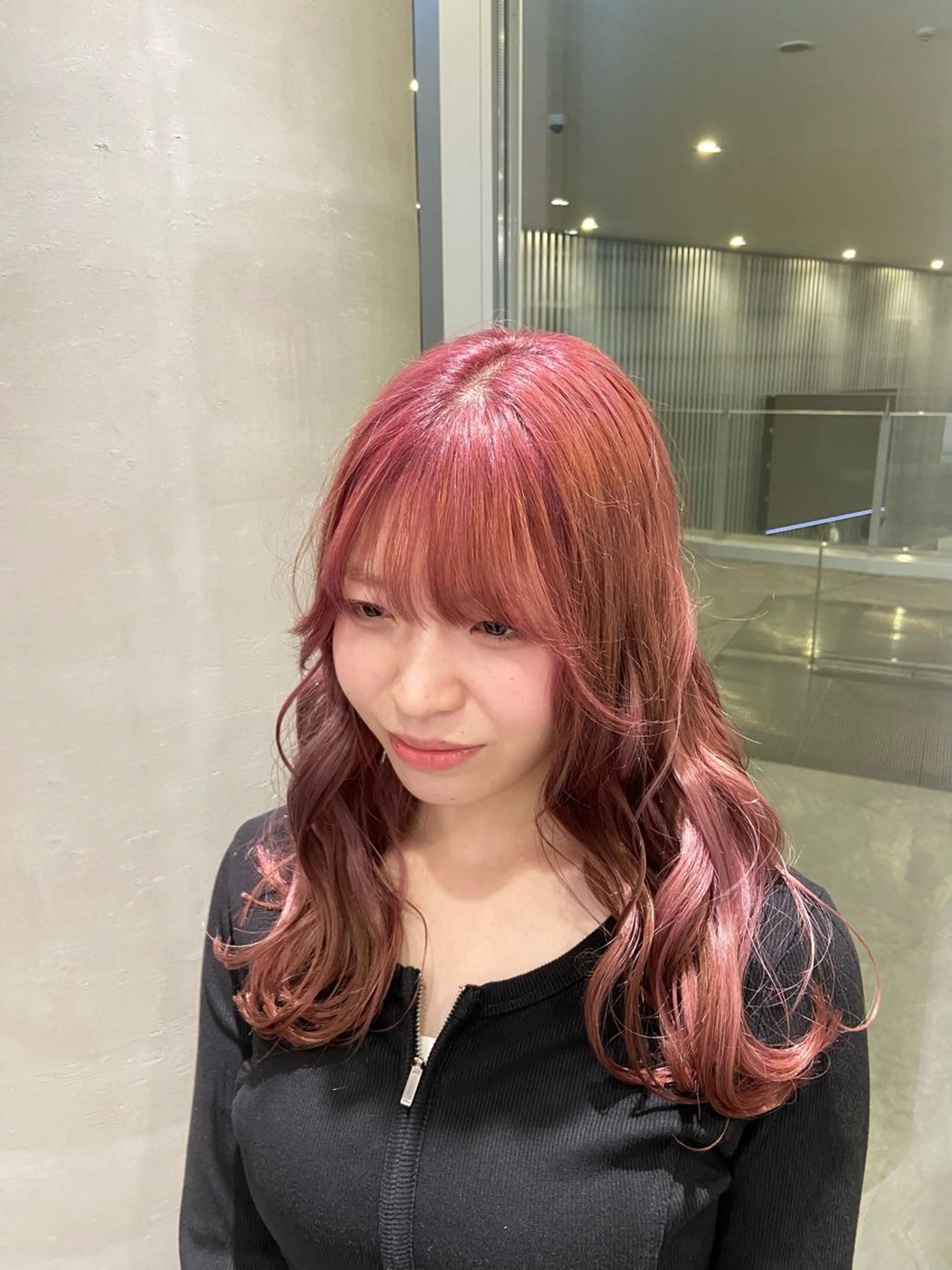 ロング カラー ブリーチ ケアブリーチ カット ヘアカラー MINENO🌼 似合わせ⭐️カットのヘアスタイル