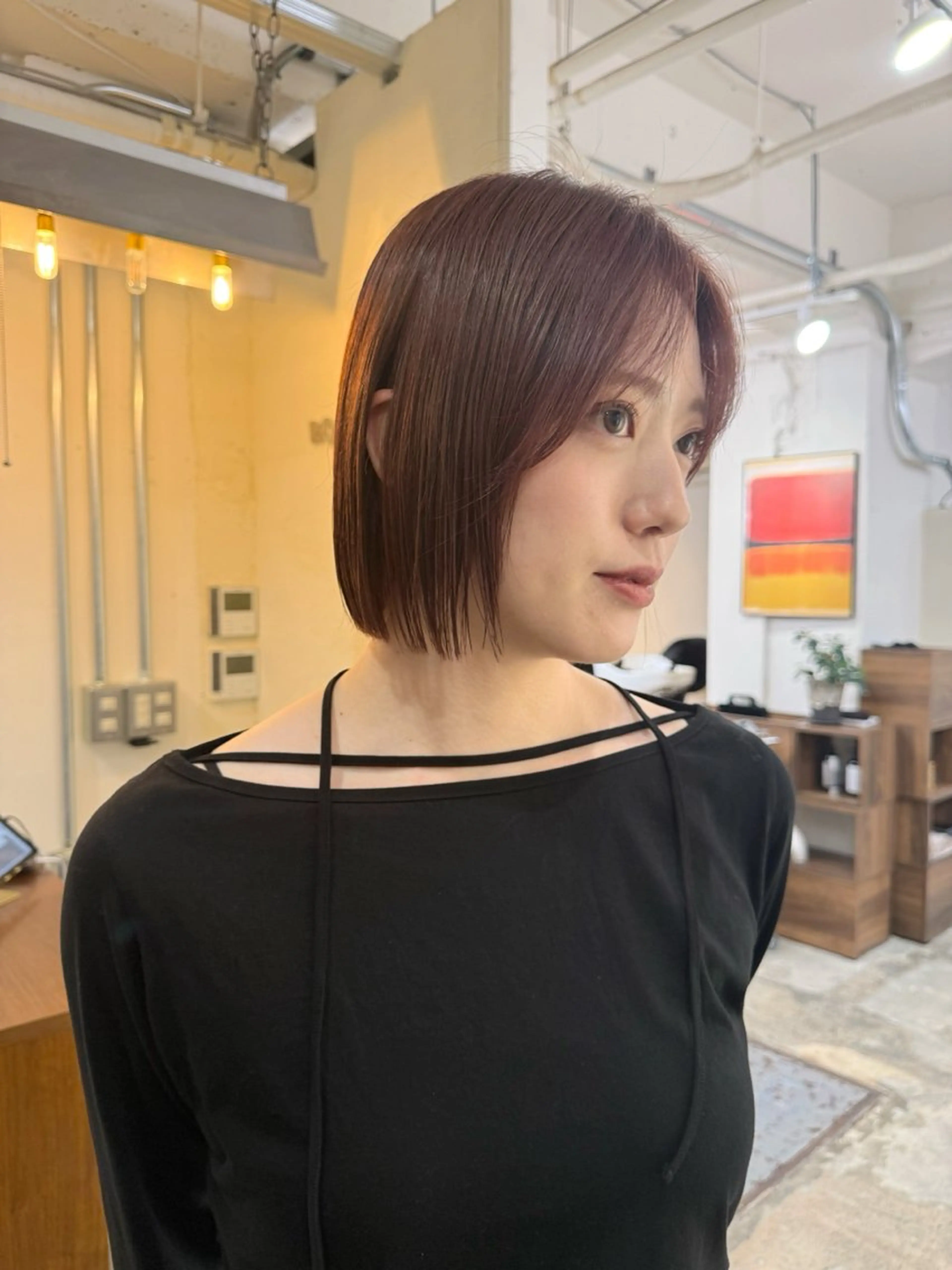 ミディアム カラー ボブ カット ヘアカラー 須藤　優真 切りっぱなしボブのヘアスタイル