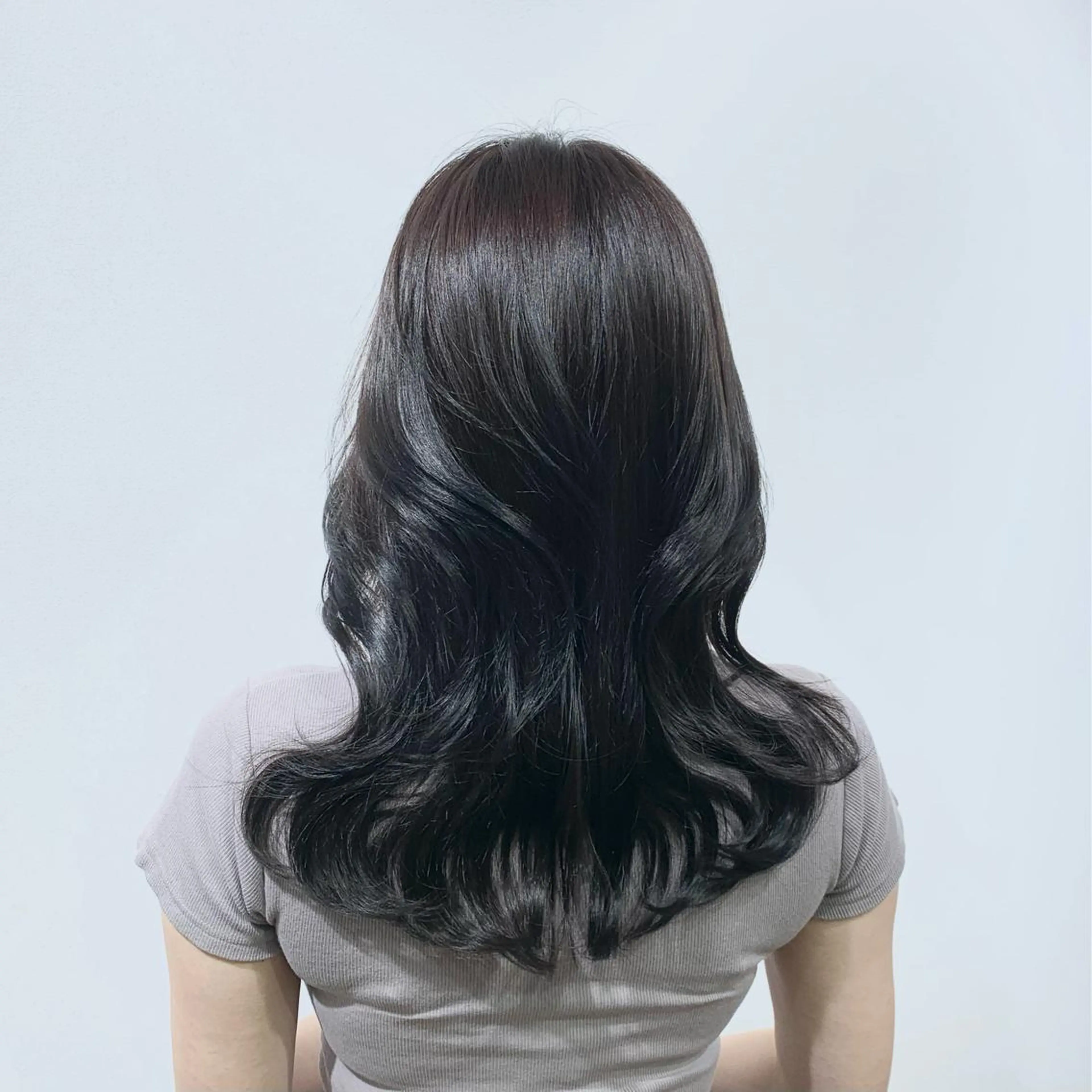 セミロング カラー ヘアアレンジ キヨミ 韓国レイヤーカットのヘアスタイル